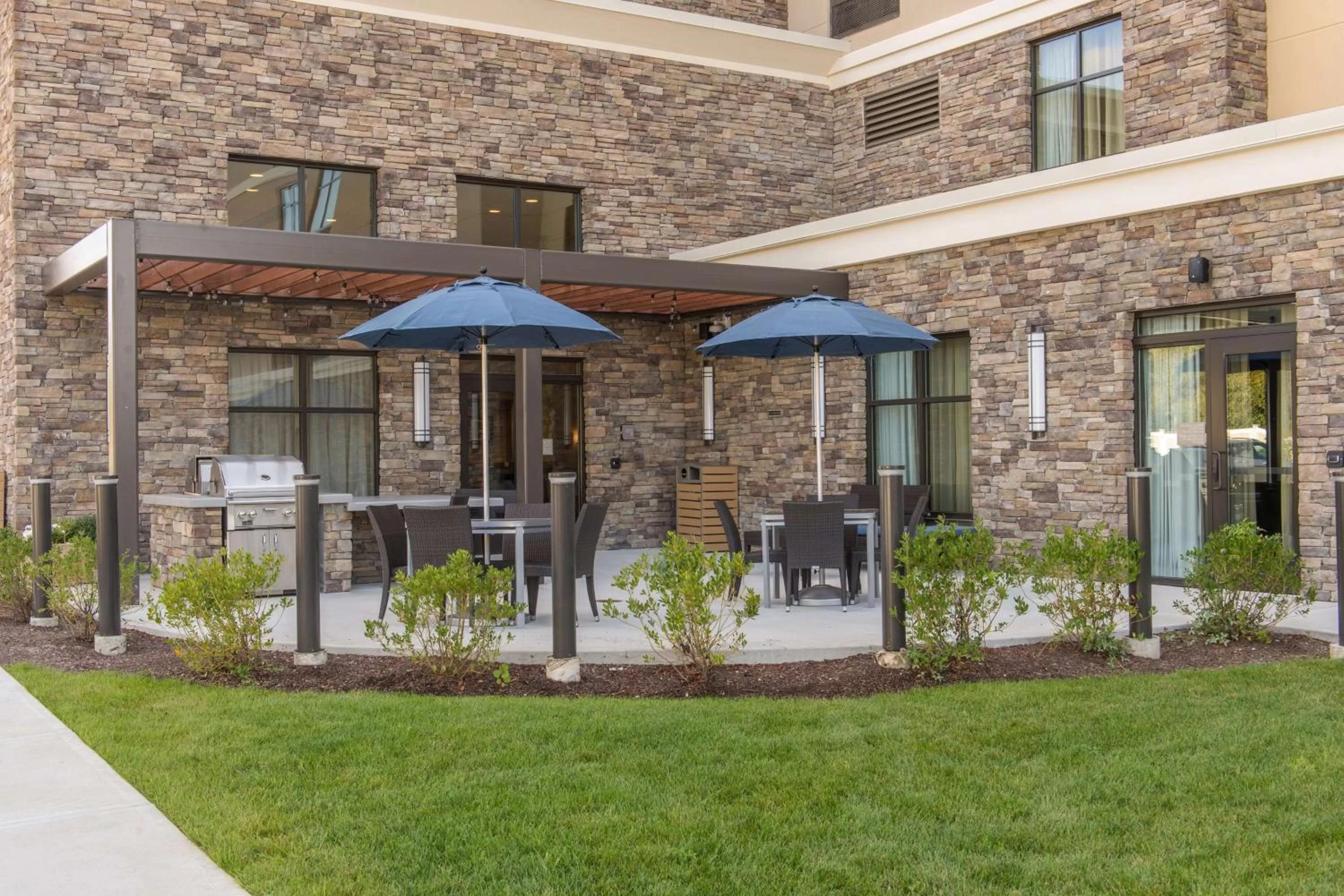 Property building in Homewood Suites by Hilton Boston Marlborough