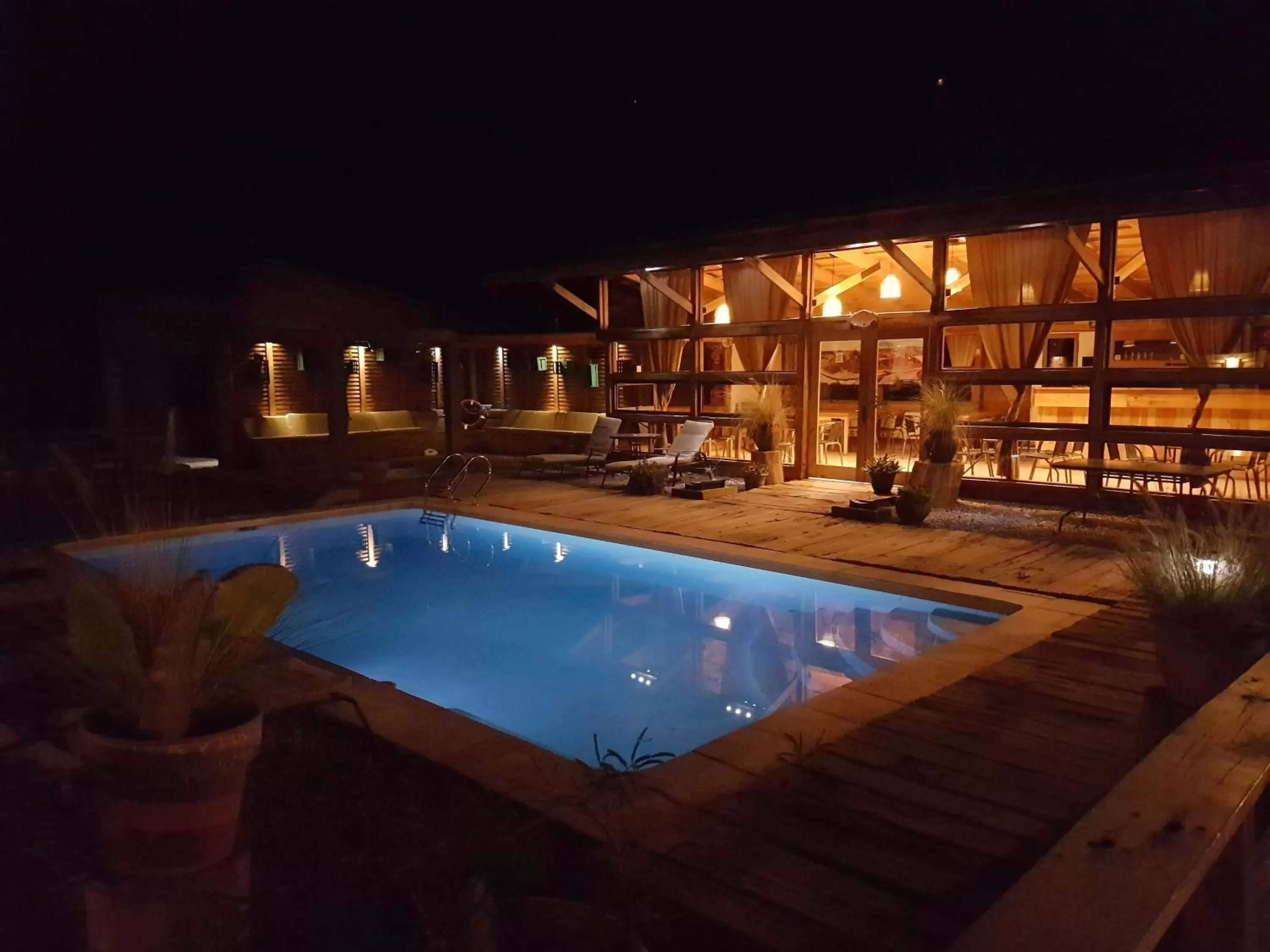 Restaurant/places to eat, Property Building in Hotel La Cochera