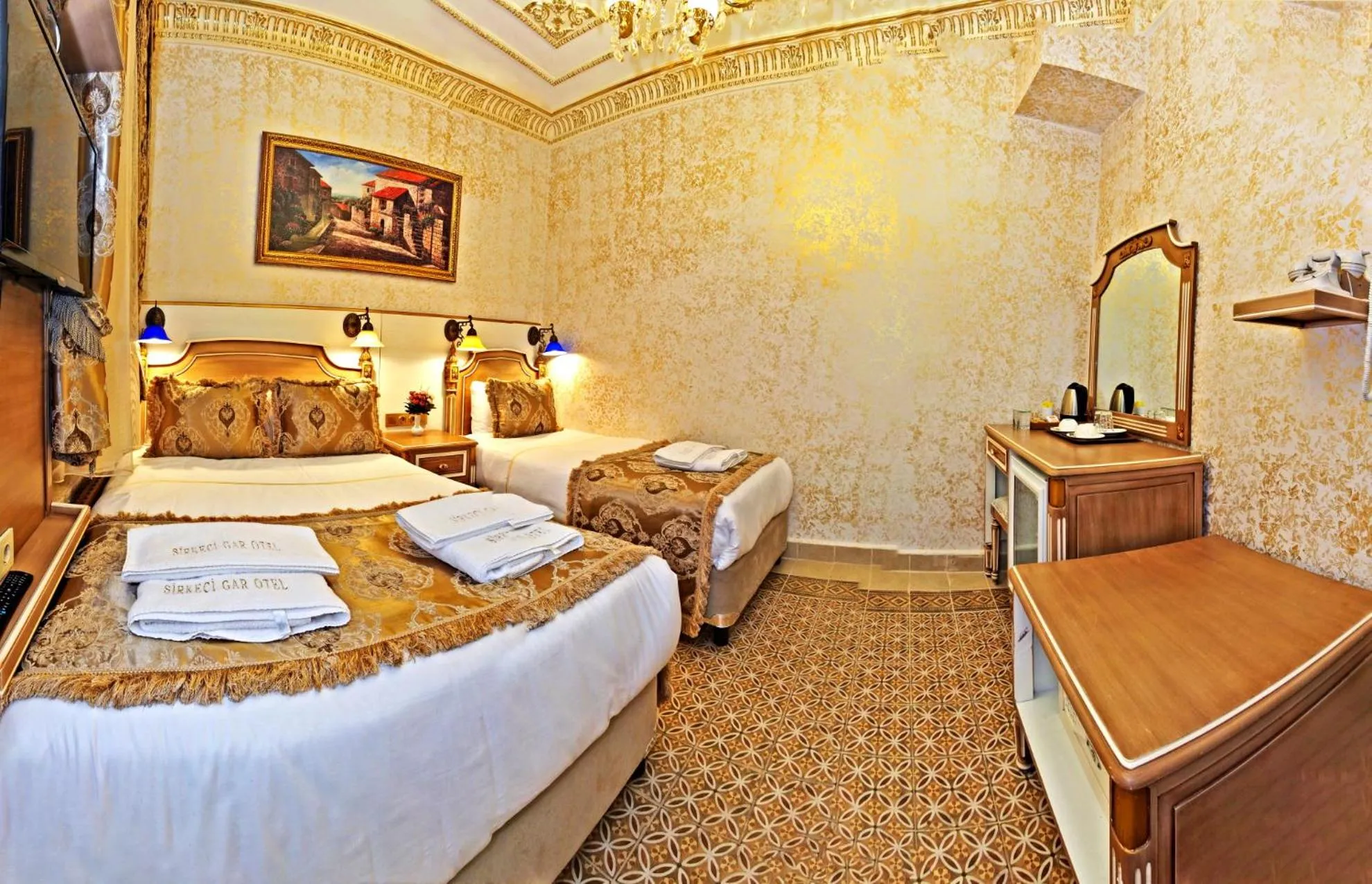 Photo of the whole room, Bed in Glamour Classic Hotel Istanbul Sirkeci