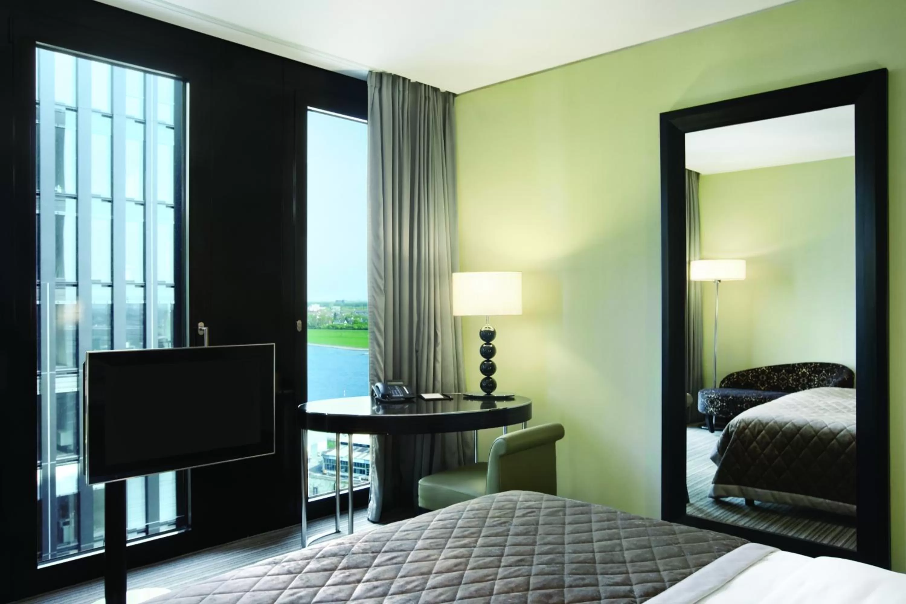 Bed in Hyatt Regency Dusseldorf