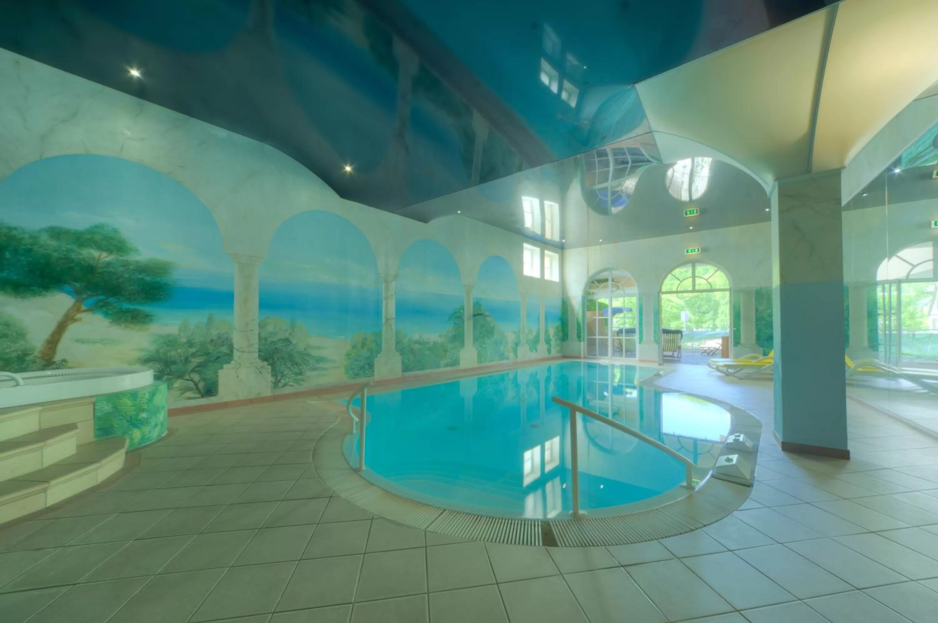 Swimming pool in Hotel Lahnschleife