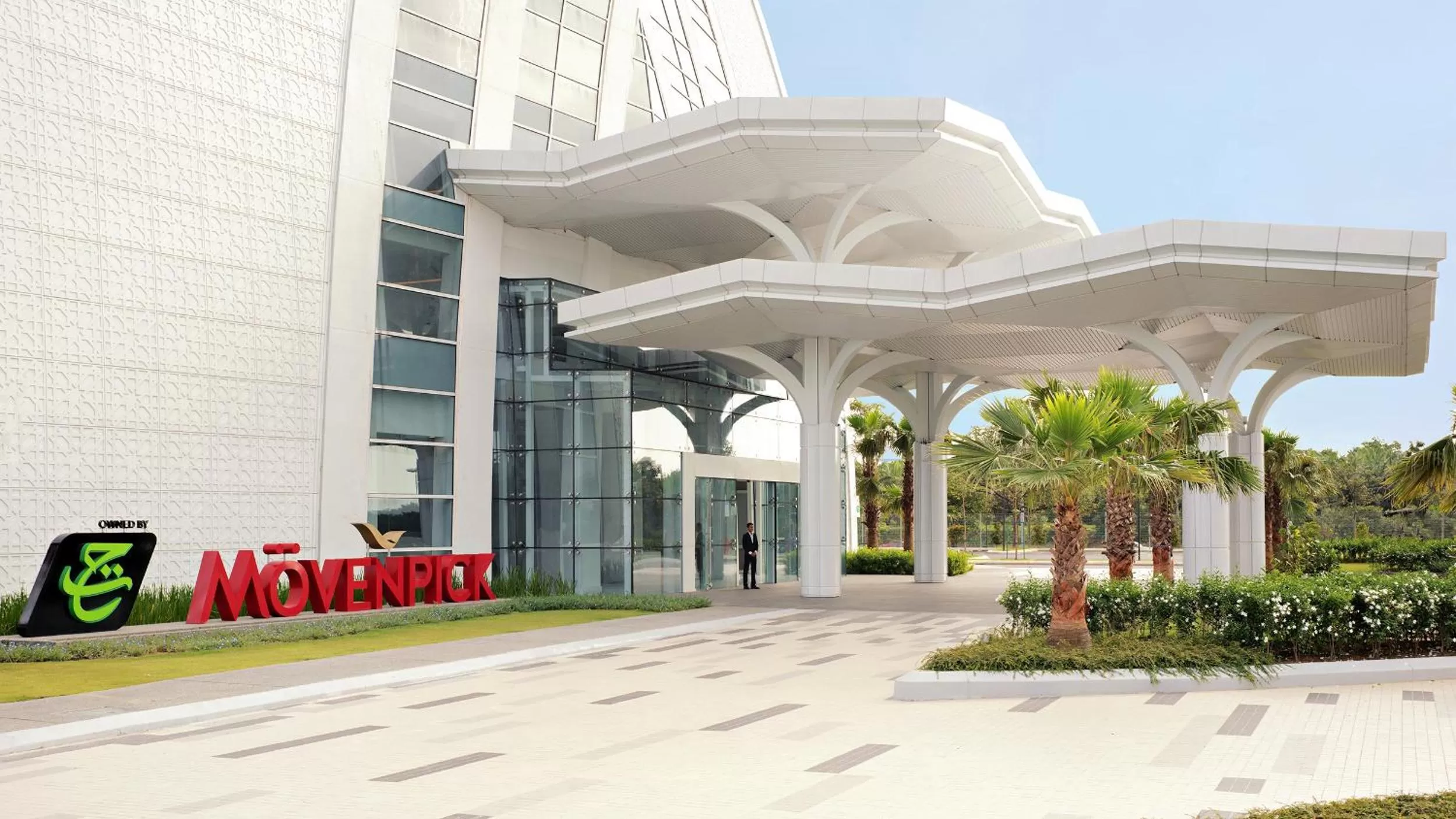 Facade/entrance in Movenpick Hotel & Convention Centre KLIA