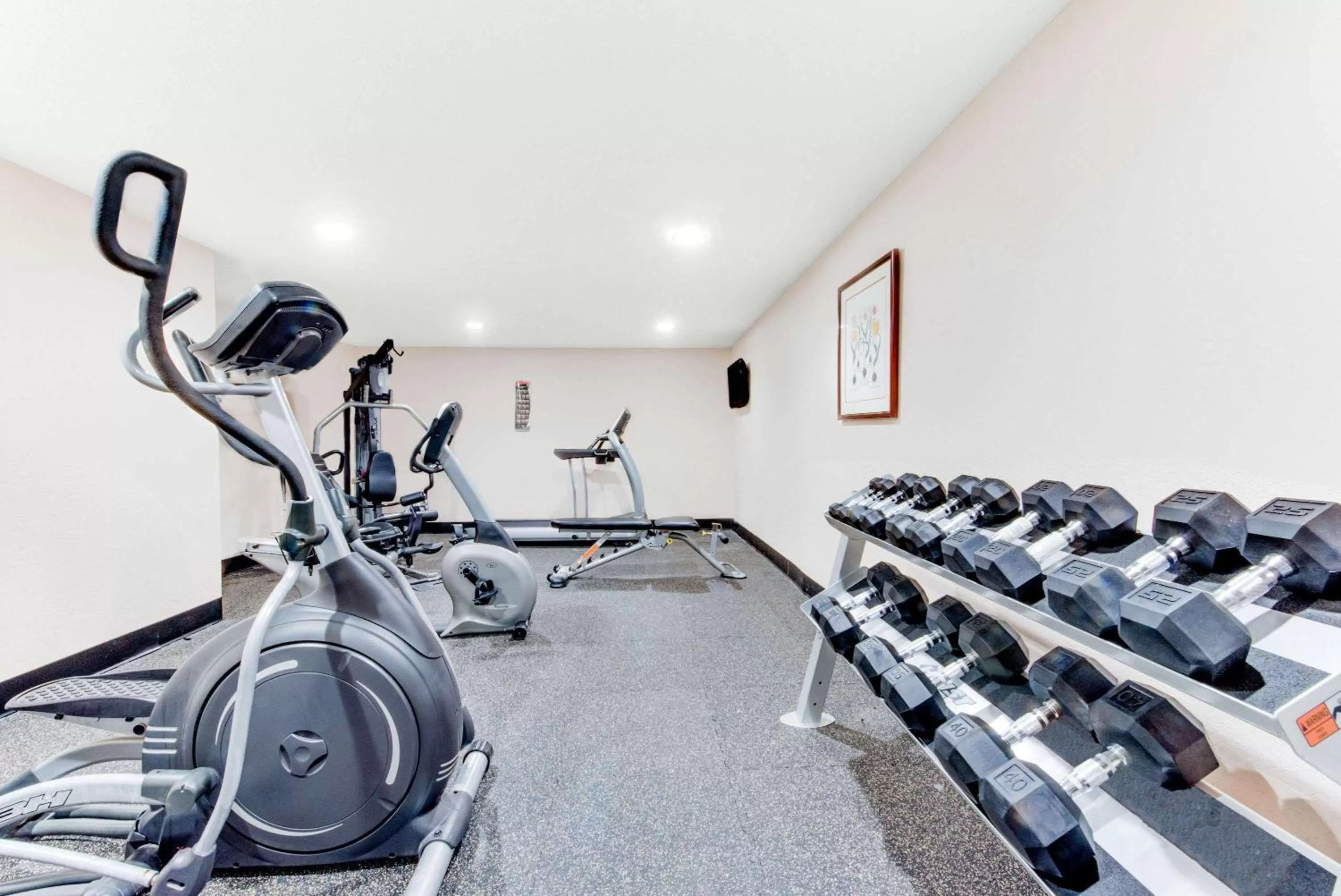 Fitness centre/facilities in Baymont by Wyndham Midland Airport