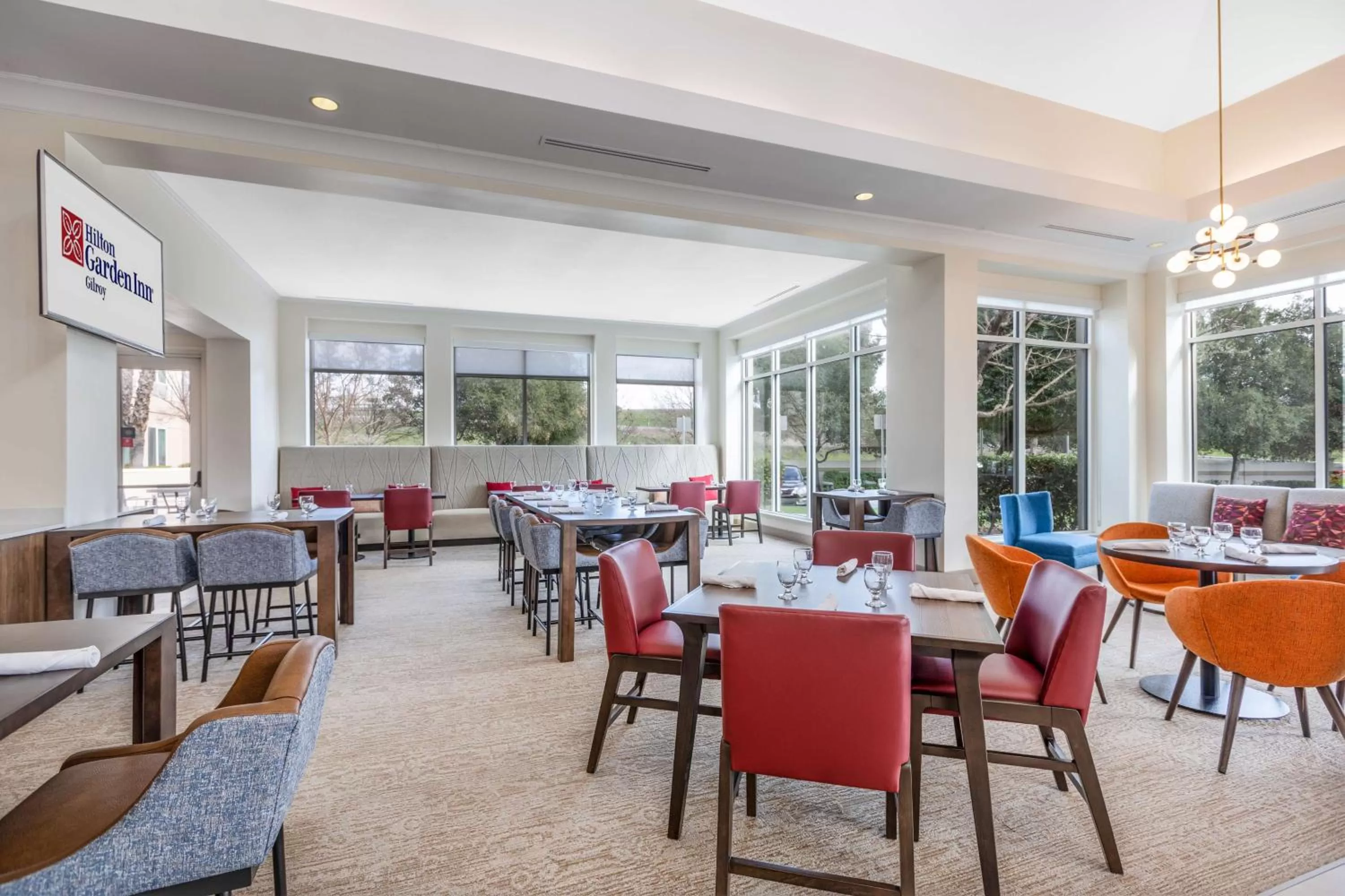Restaurant/places to eat in Hilton Garden Inn Gilroy