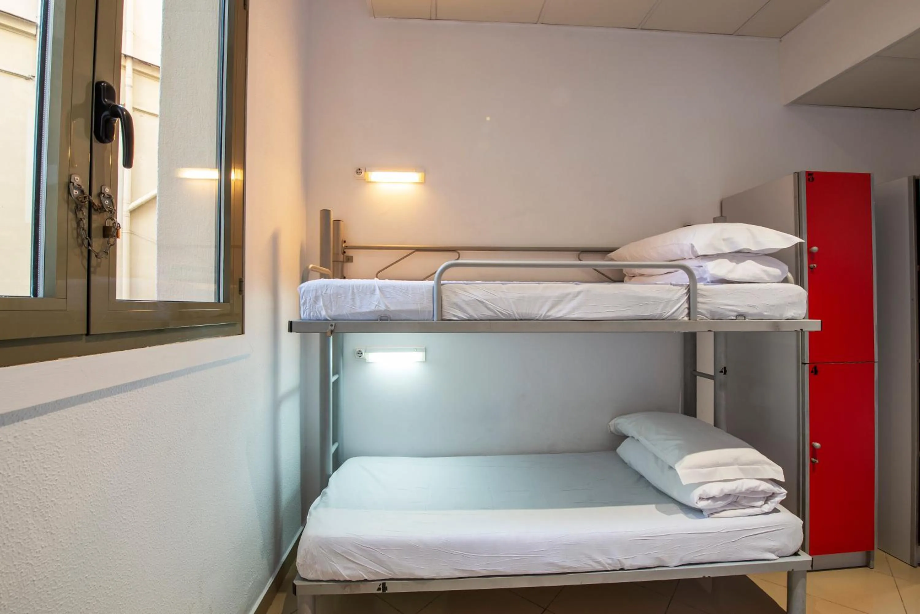 bunk bed, Bed in Safestay Barcelona Passeig de Gràcia