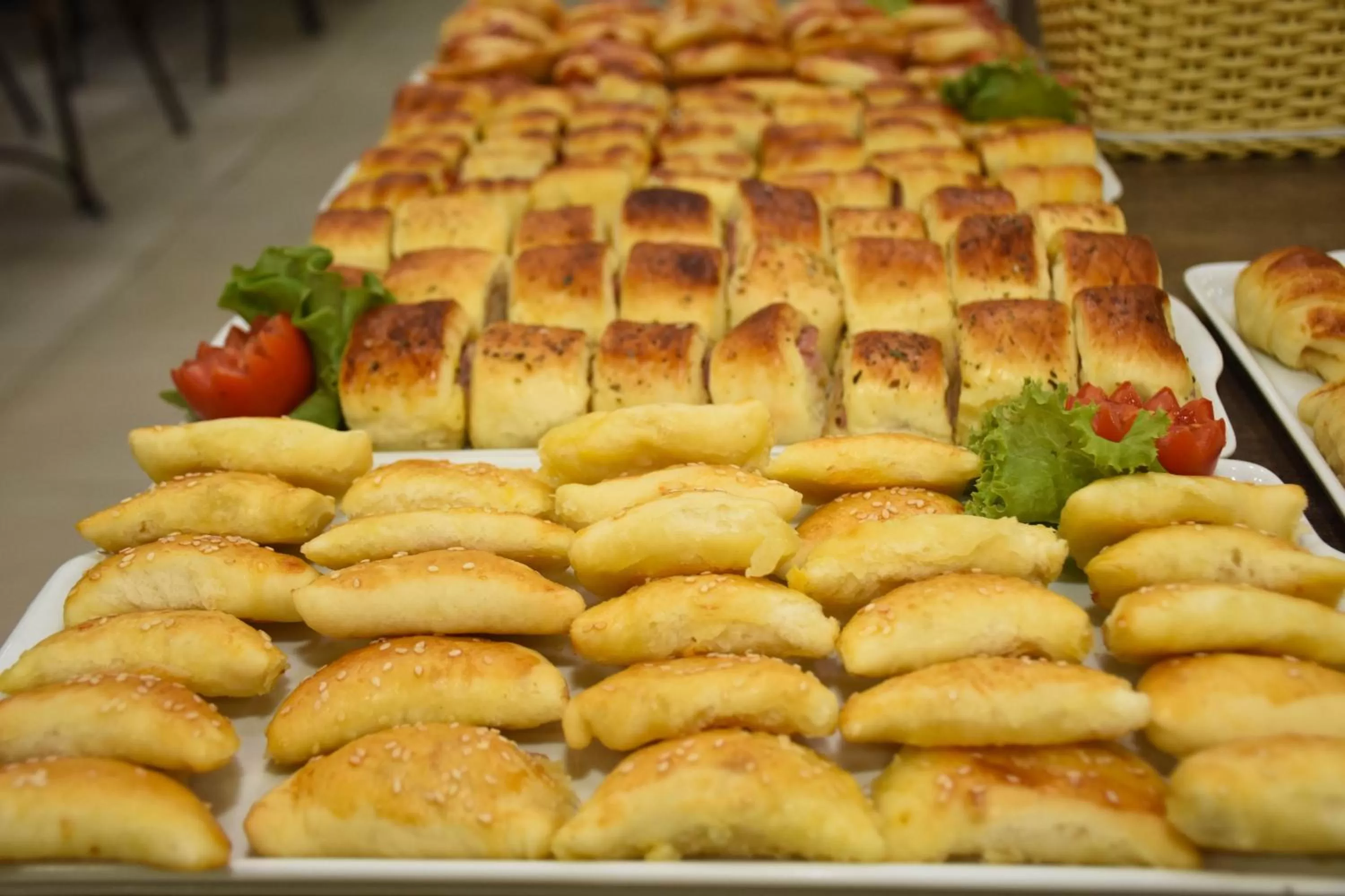 Food in Larison Executive - by Easy Hotéis