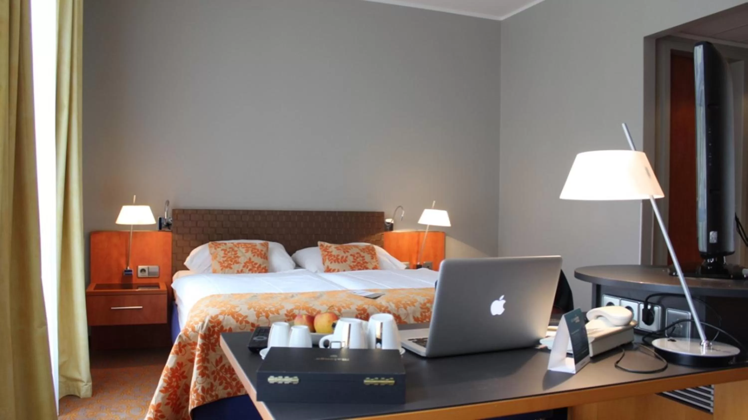 Bedroom, Bed in Mercure Hotel & Residenz Berlin Checkpoint Charlie