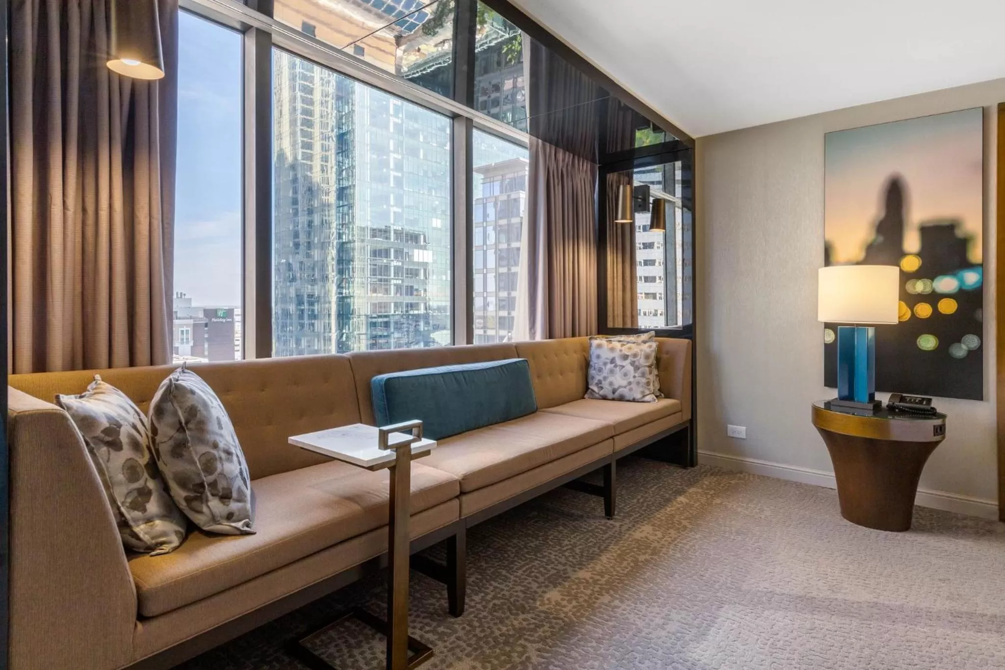 Photo of the whole room in Omni Charlotte Hotel