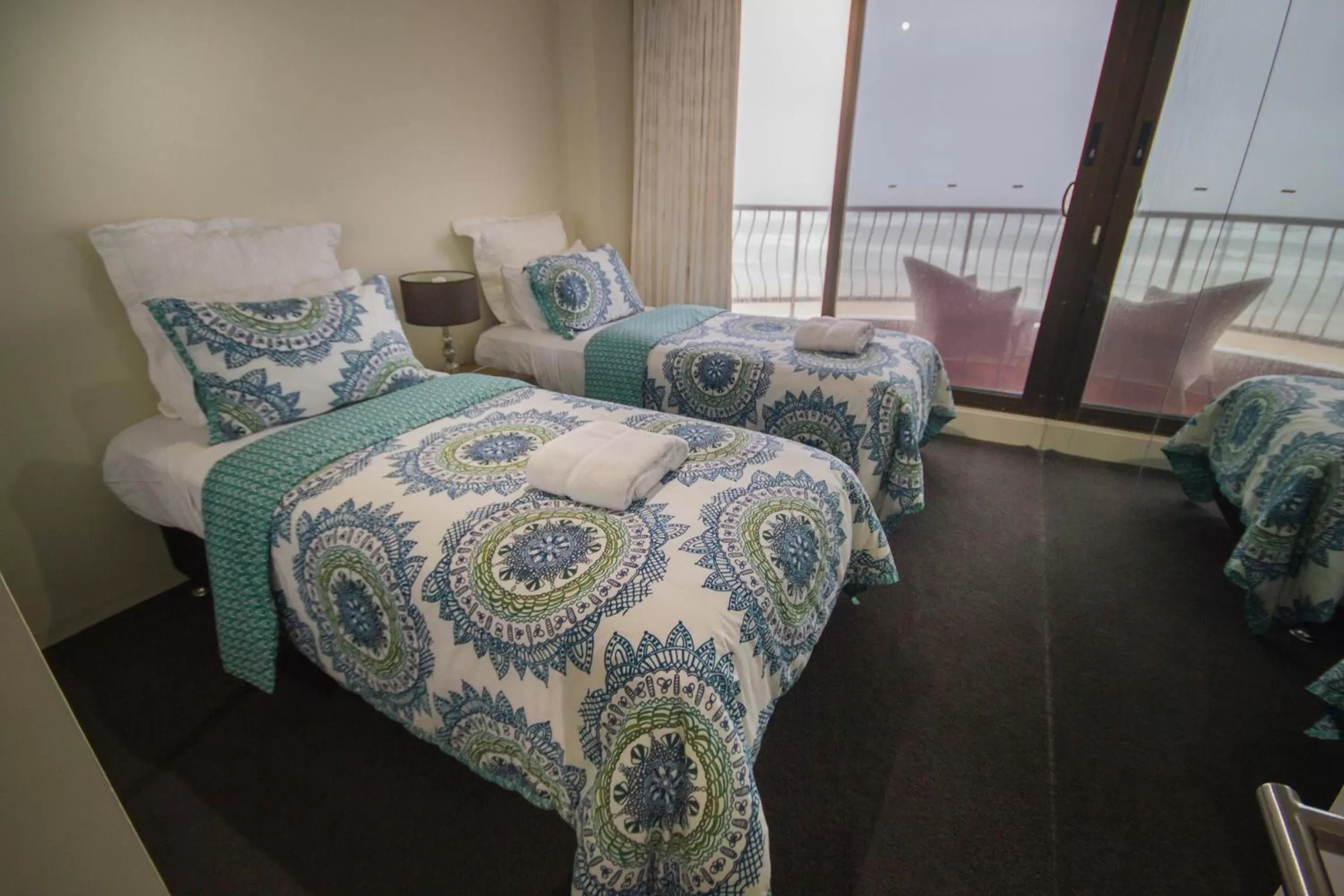 Balcony/Terrace, Bed in Albatross North Apartments