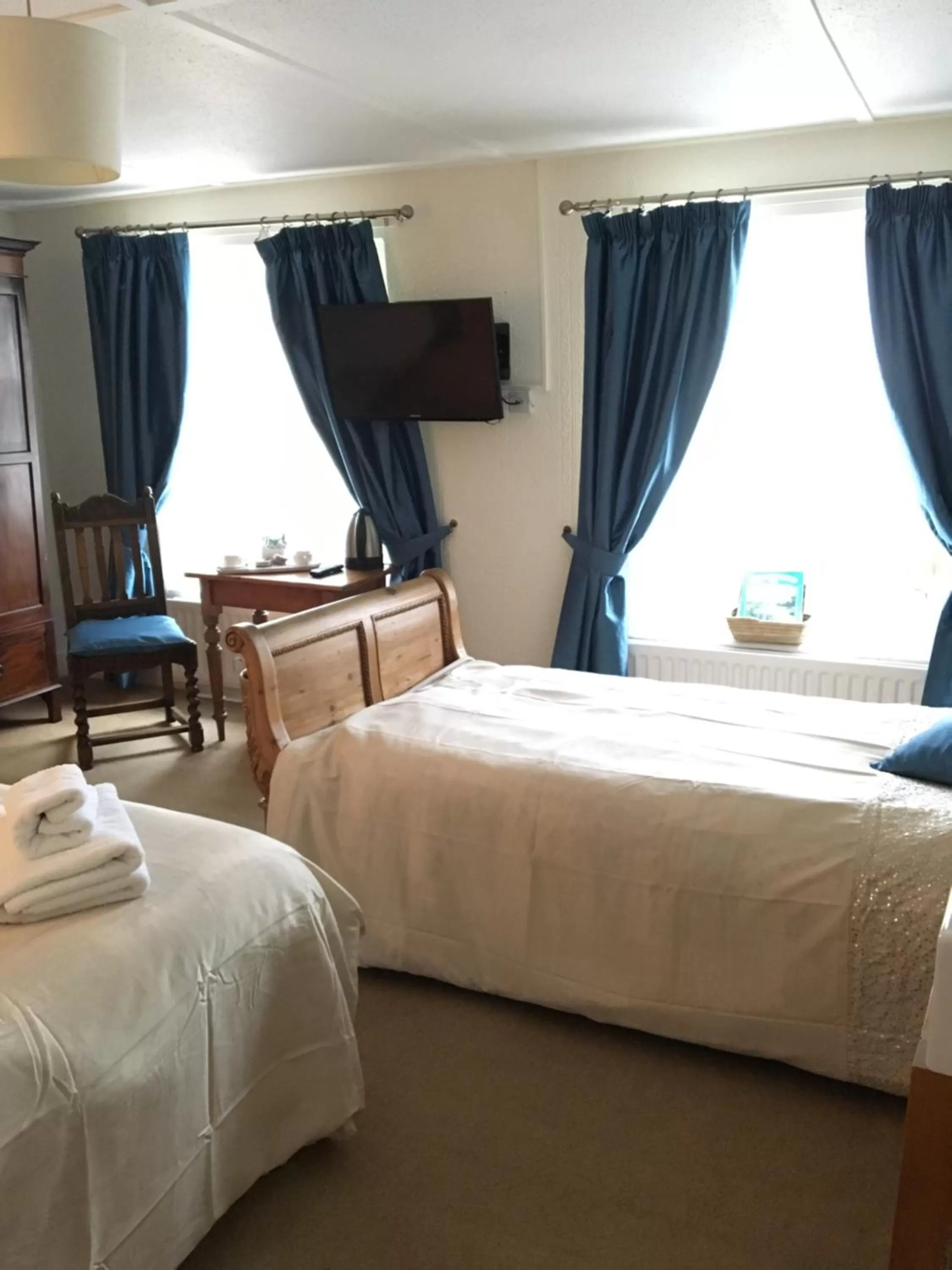 Bed in The Old Well Inn