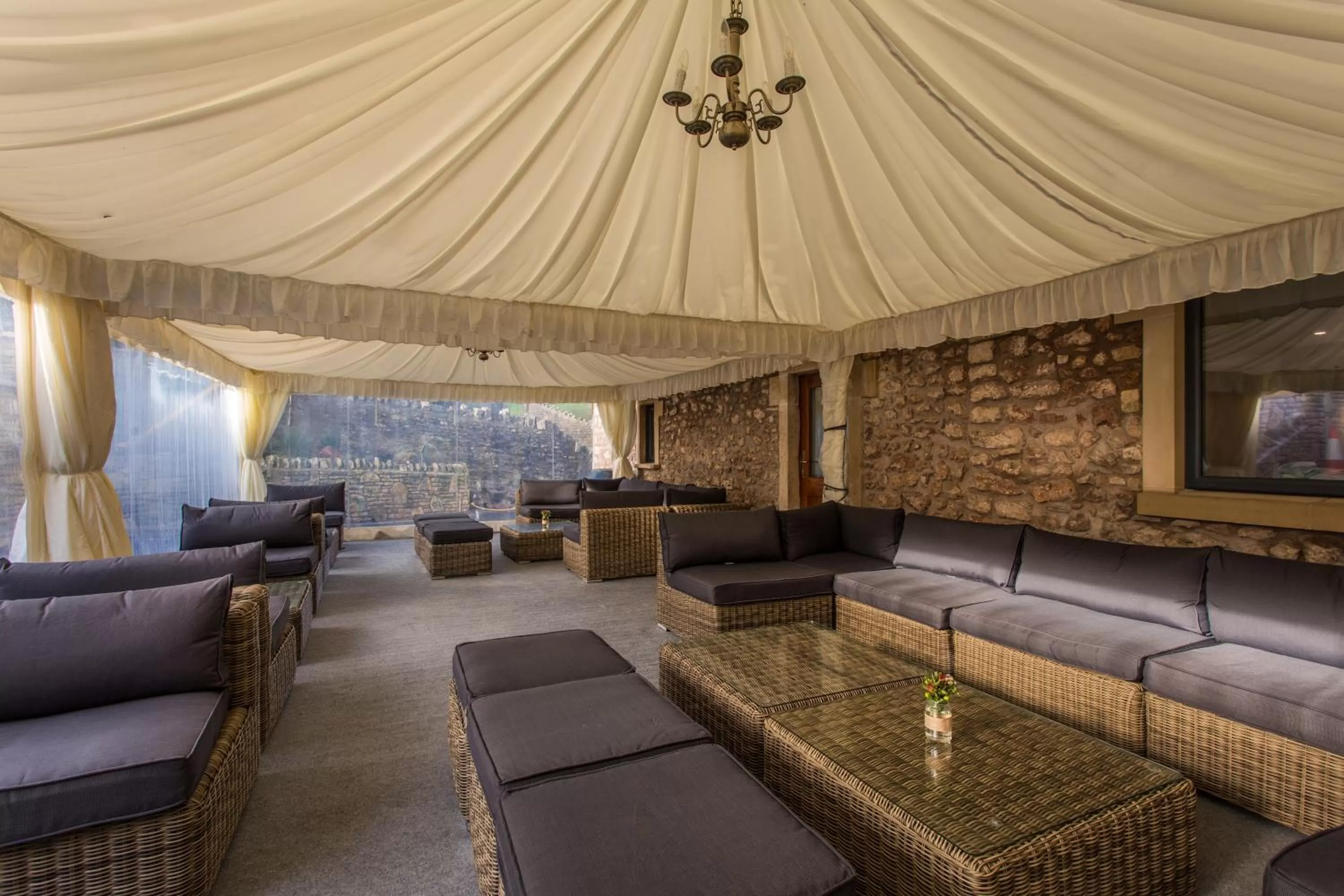 Patio in The Redan Inn