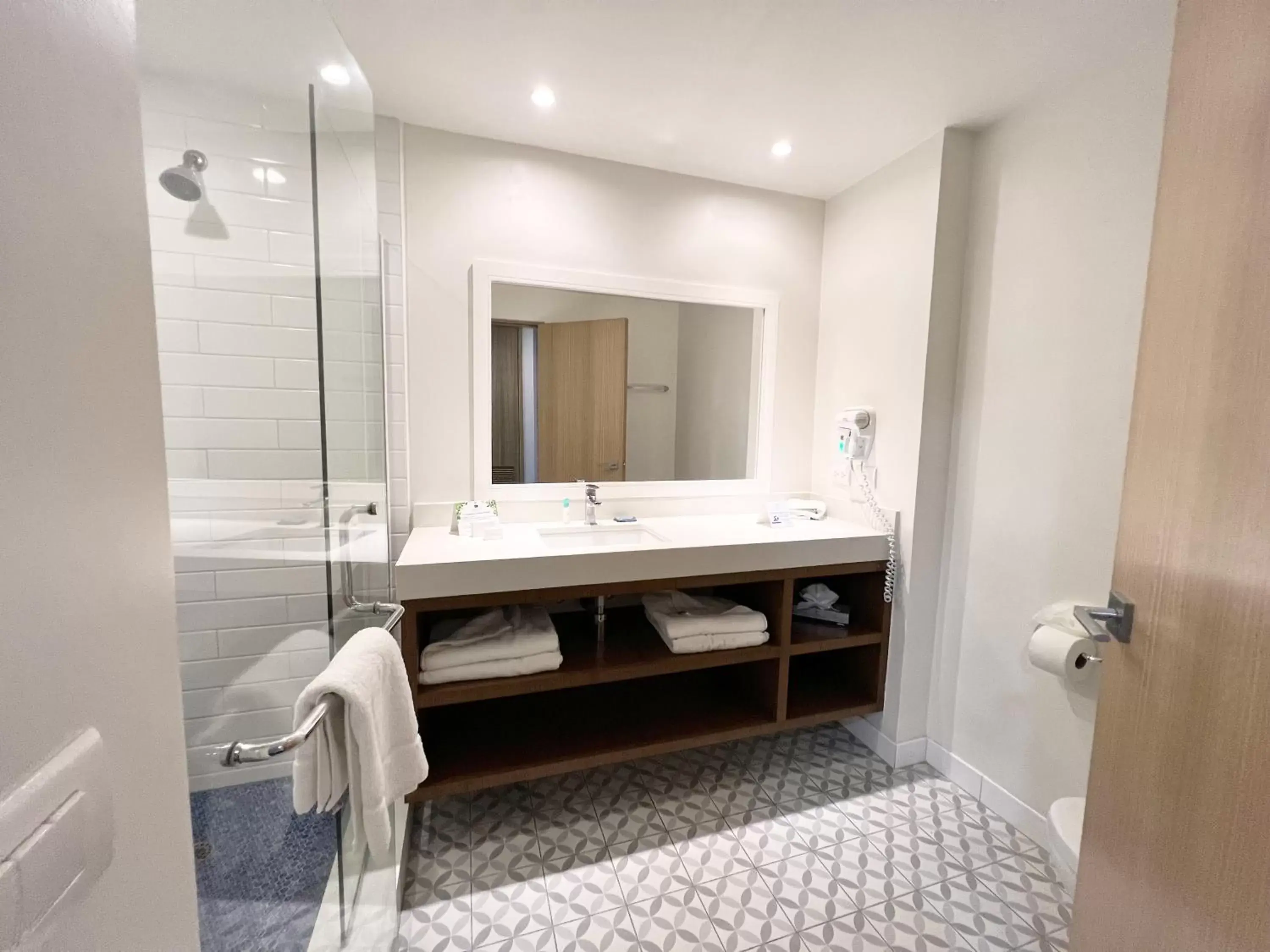 Deluxe Queen Room with Two Queen Beds in San Nicolas Hotel Casino Deluxe Queen Room with Two Queen Beds in San Nicolas Hotel Casino