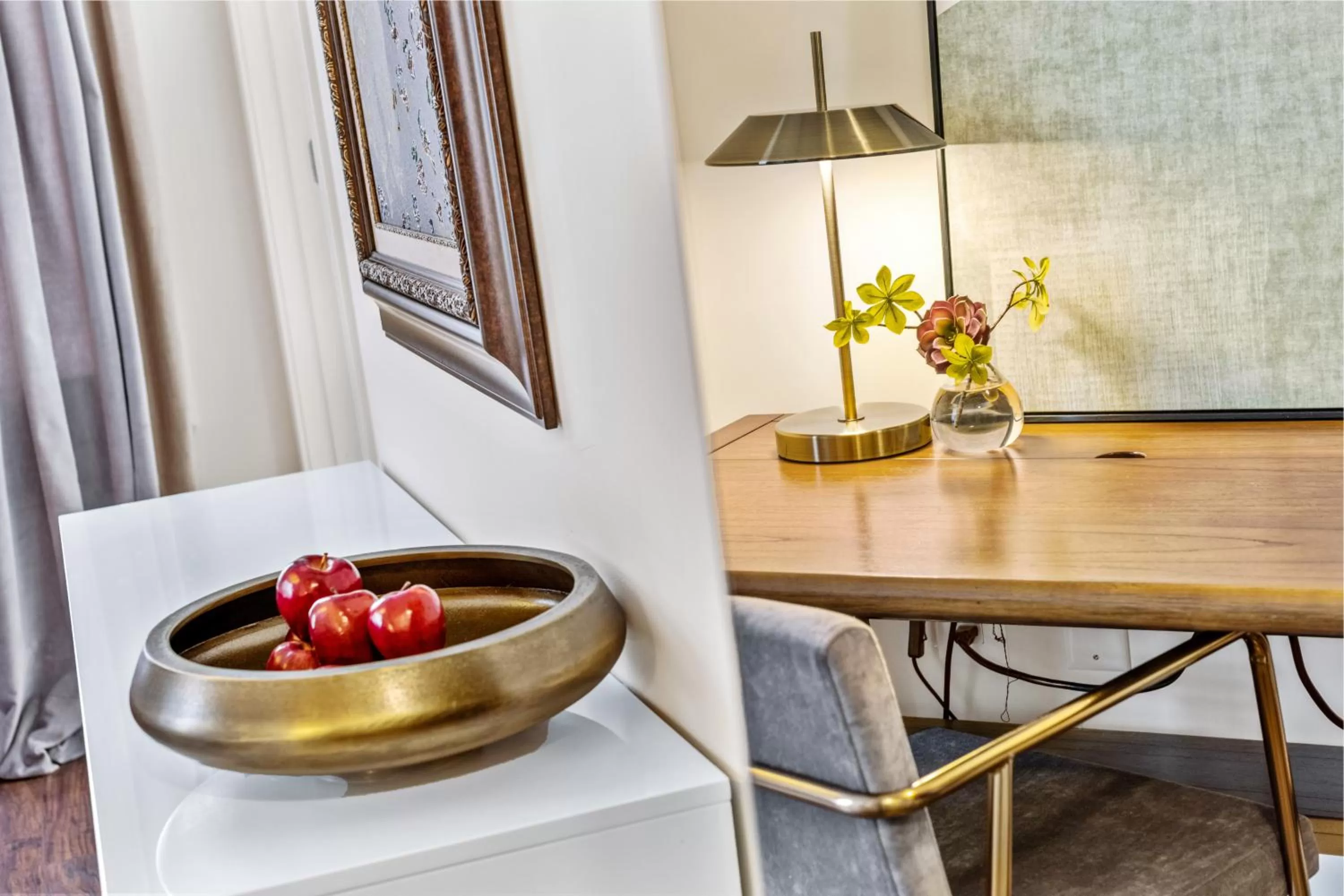 Seating area, Dining Area in Brexton Hotel