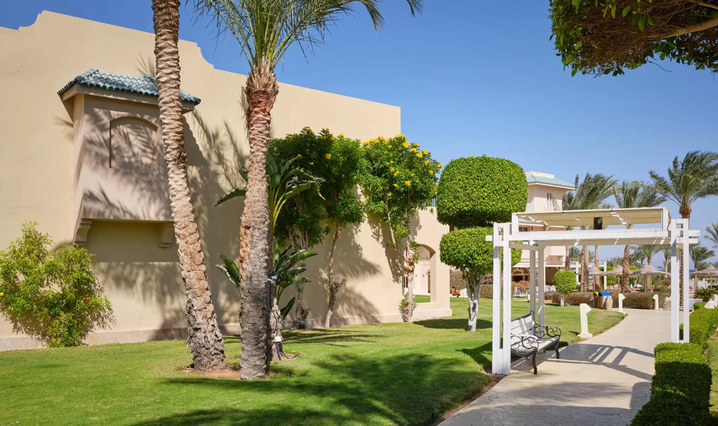 Property building in Coral Sea Holiday Resort & Aqua Park