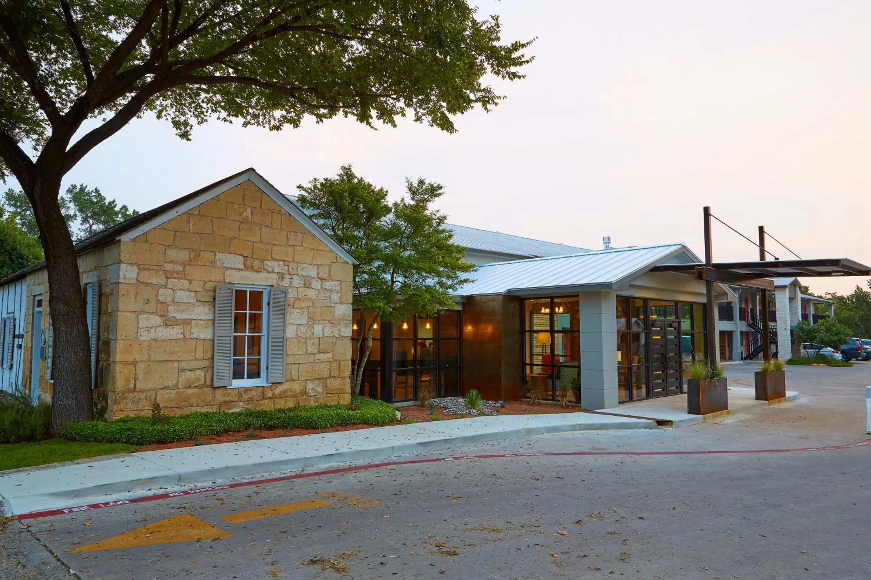 Facade/entrance in Fredericksburg Inn and Suites