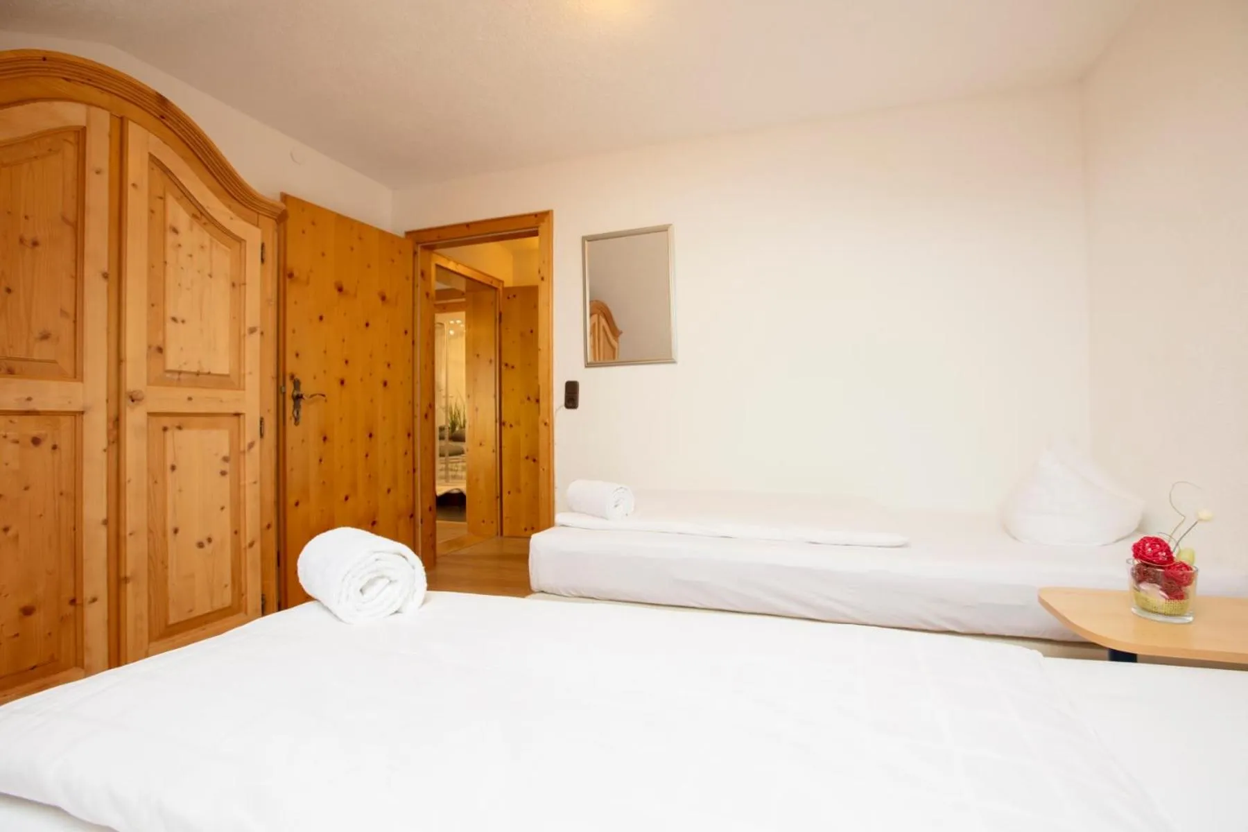 Photo of the whole room, Bed in Akzenthaus Alpenrose Nesselwang