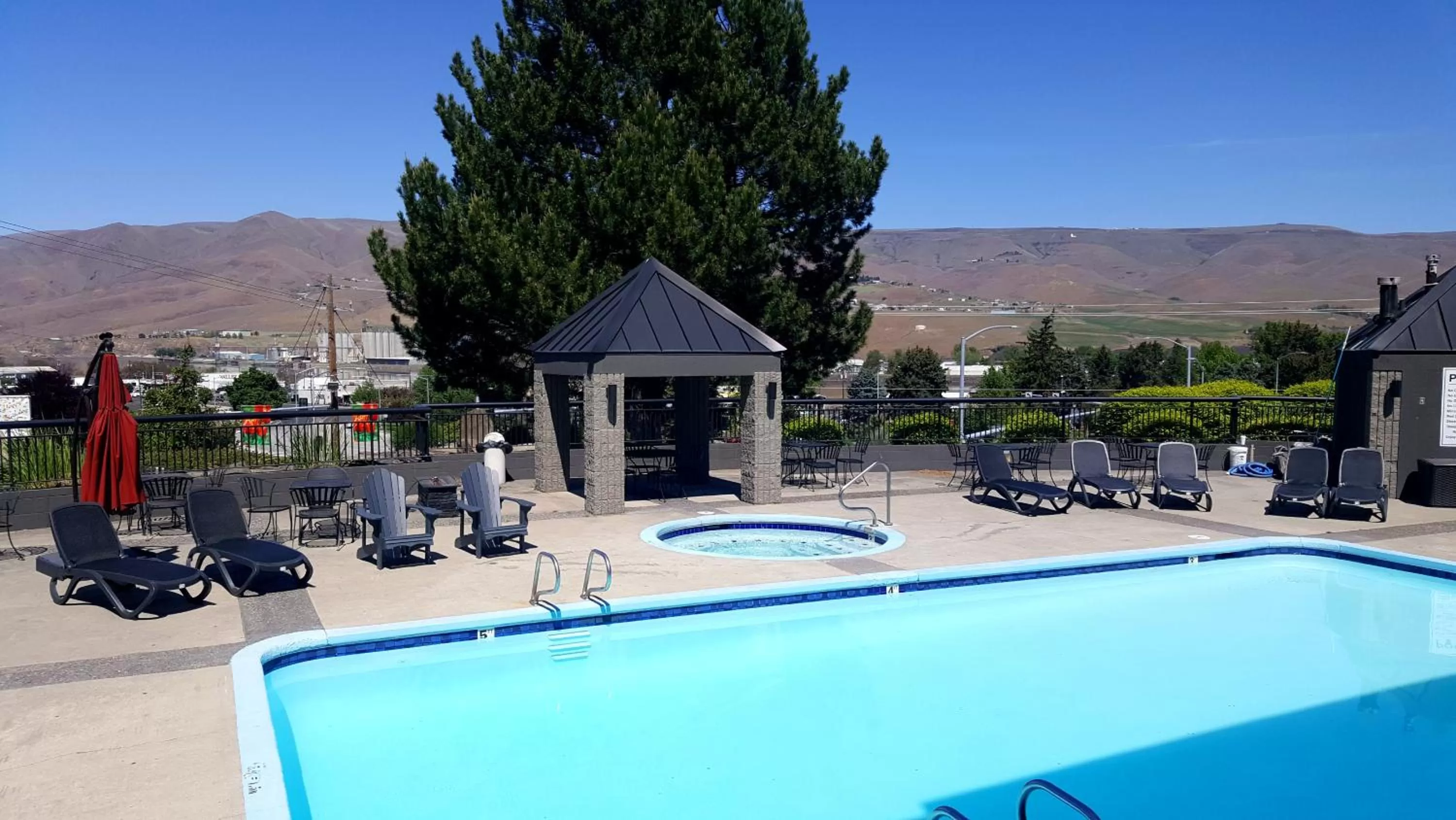 Pool view in Hells Canyon Grand Hotel, an Ascend Collection Hotel