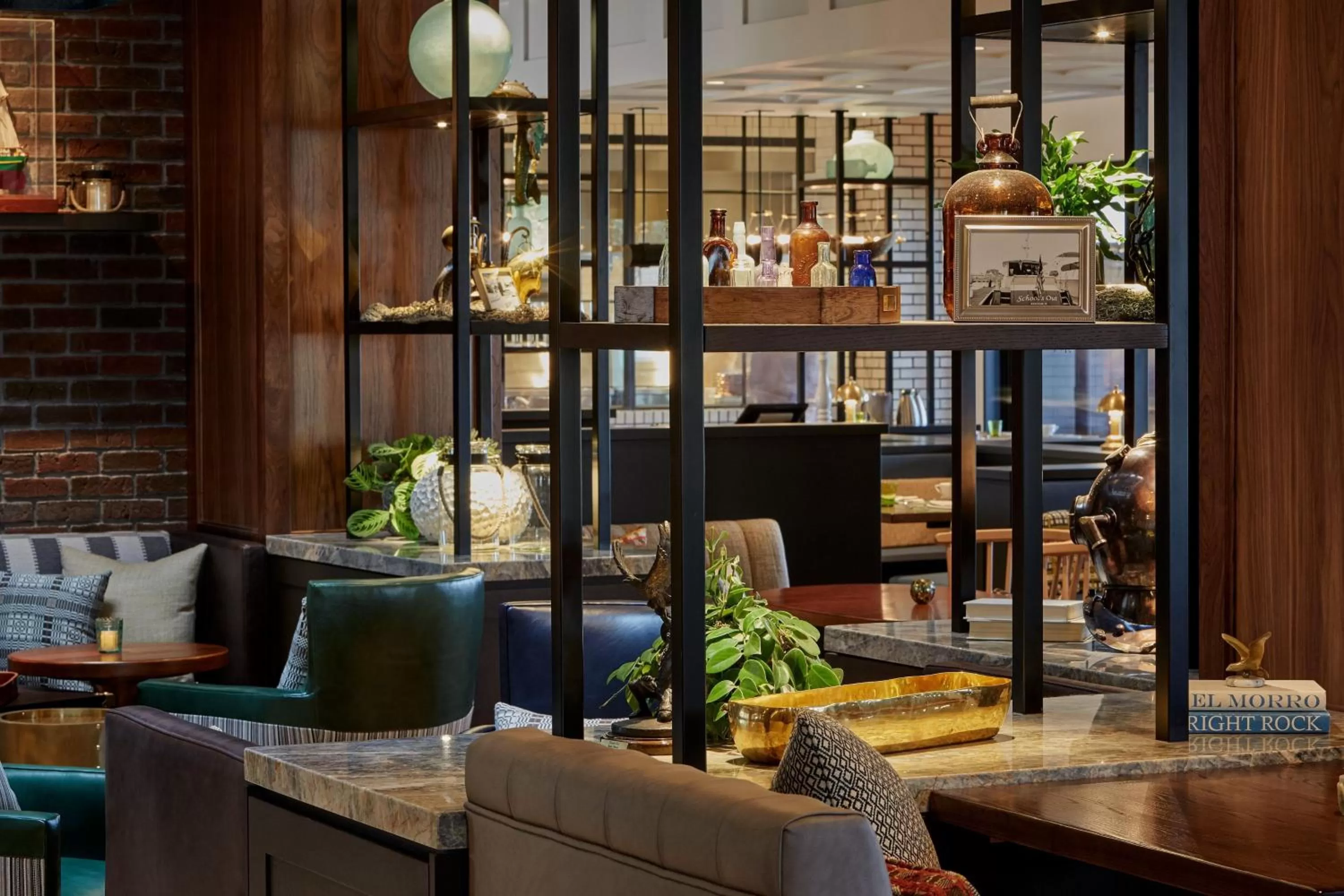 Lounge or bar in Lido House, Autograph Collection