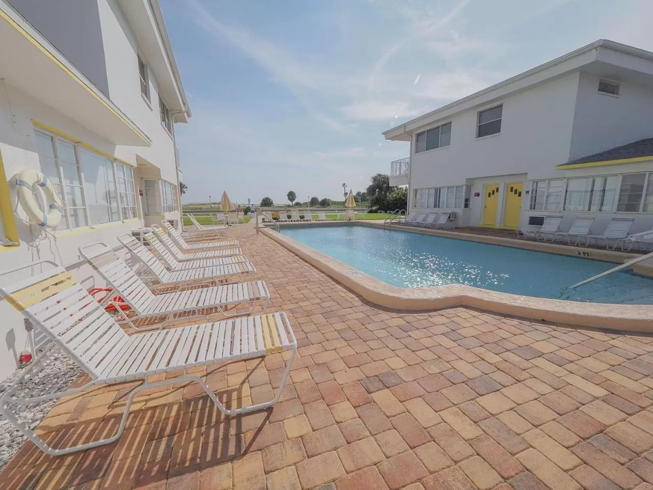 Swimming pool in The Sands of Treasure Island