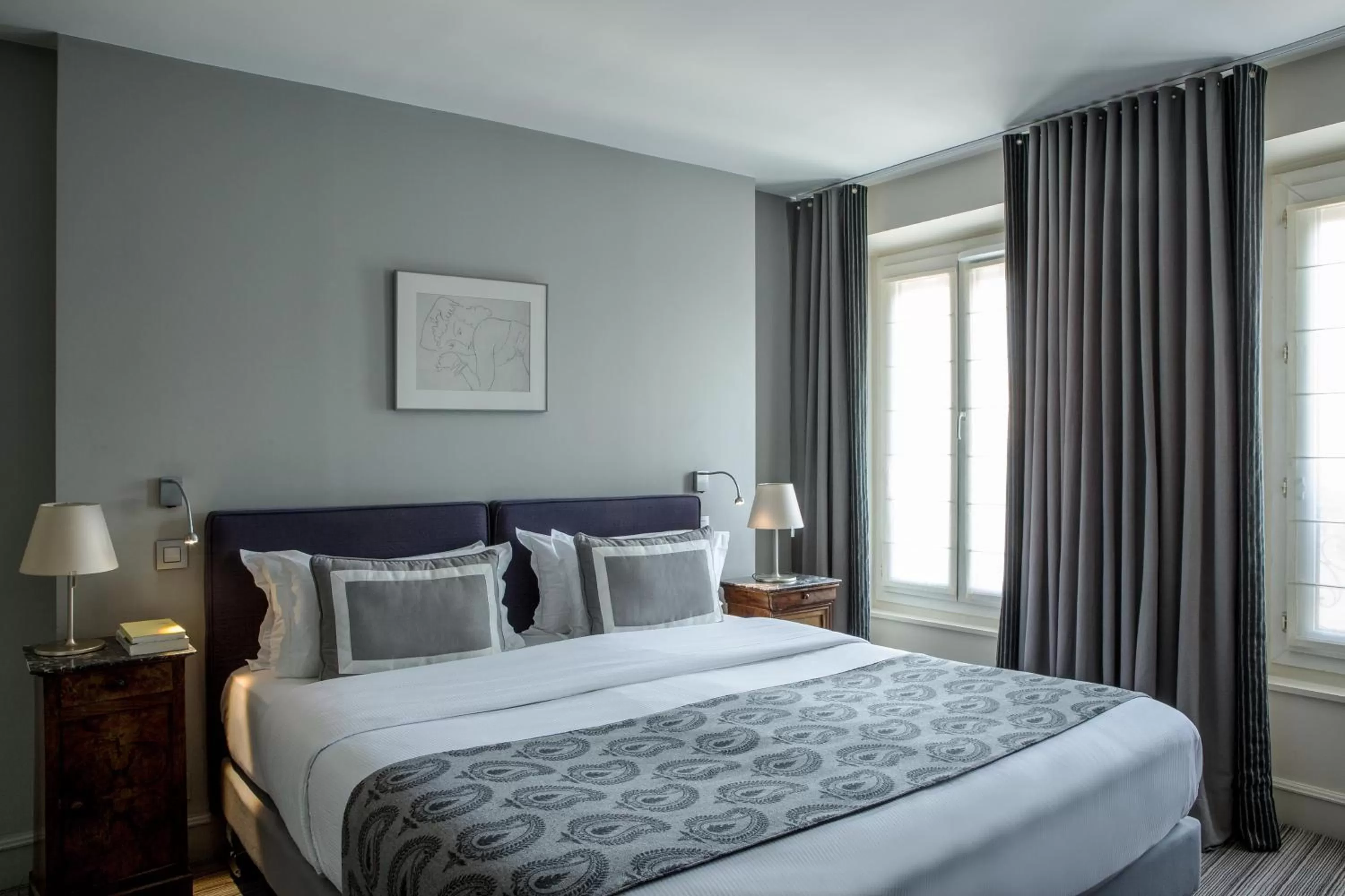 Bedroom, Bed in Hôtel Parc Saint-Séverin - Esprit de France
