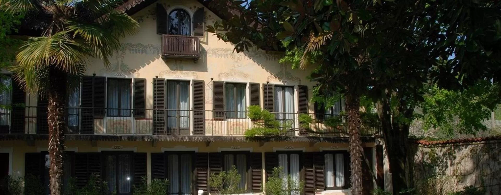 Property building in La Cascina