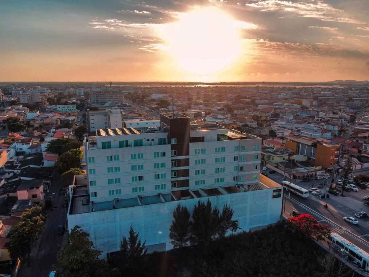 Property building in Paradiso Corporate