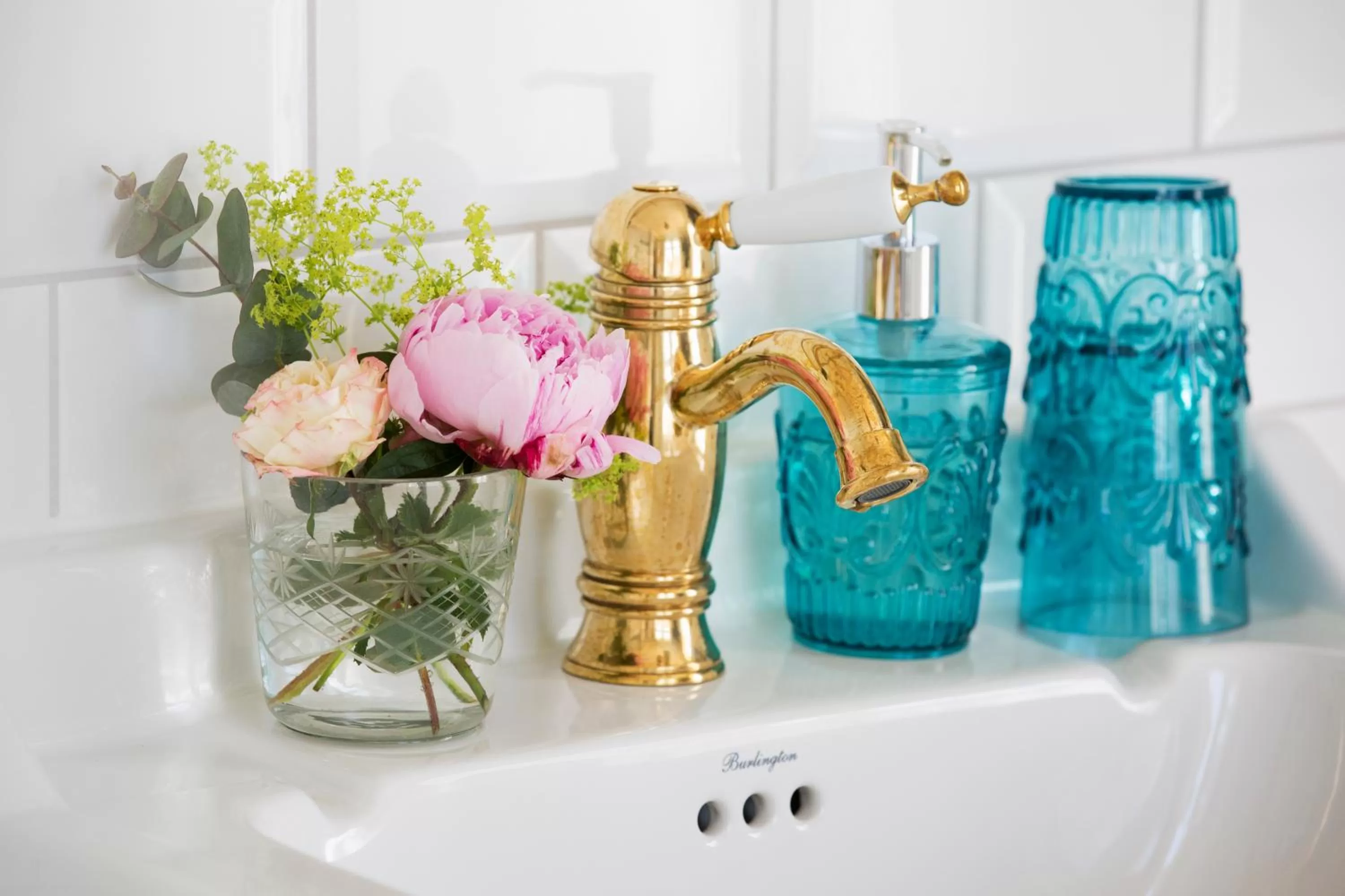 Decorative detail in Strandflickornas Annex Gula Villan