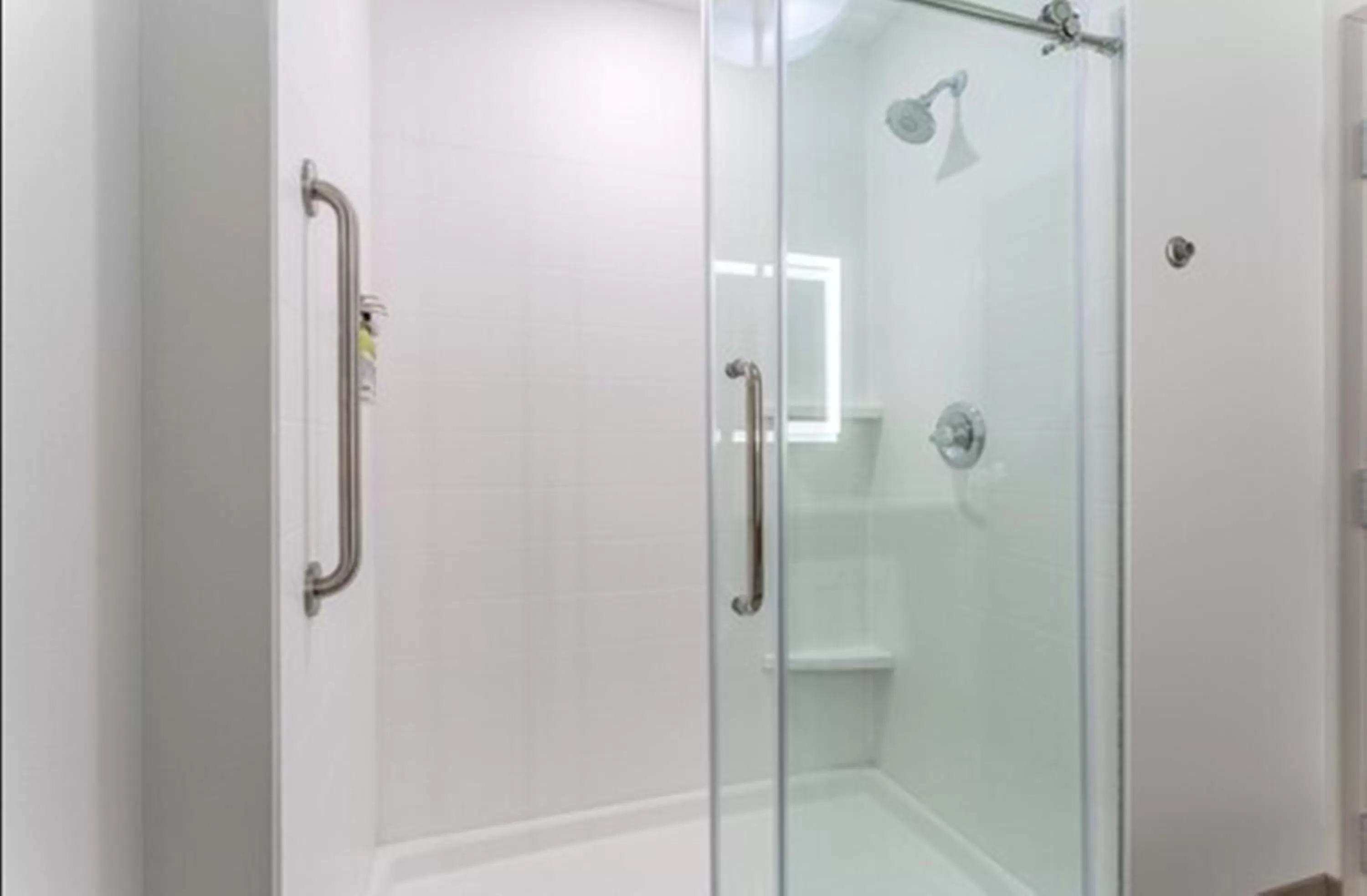 Bathroom in Holiday Inn Express & Suites Kearney by IHG