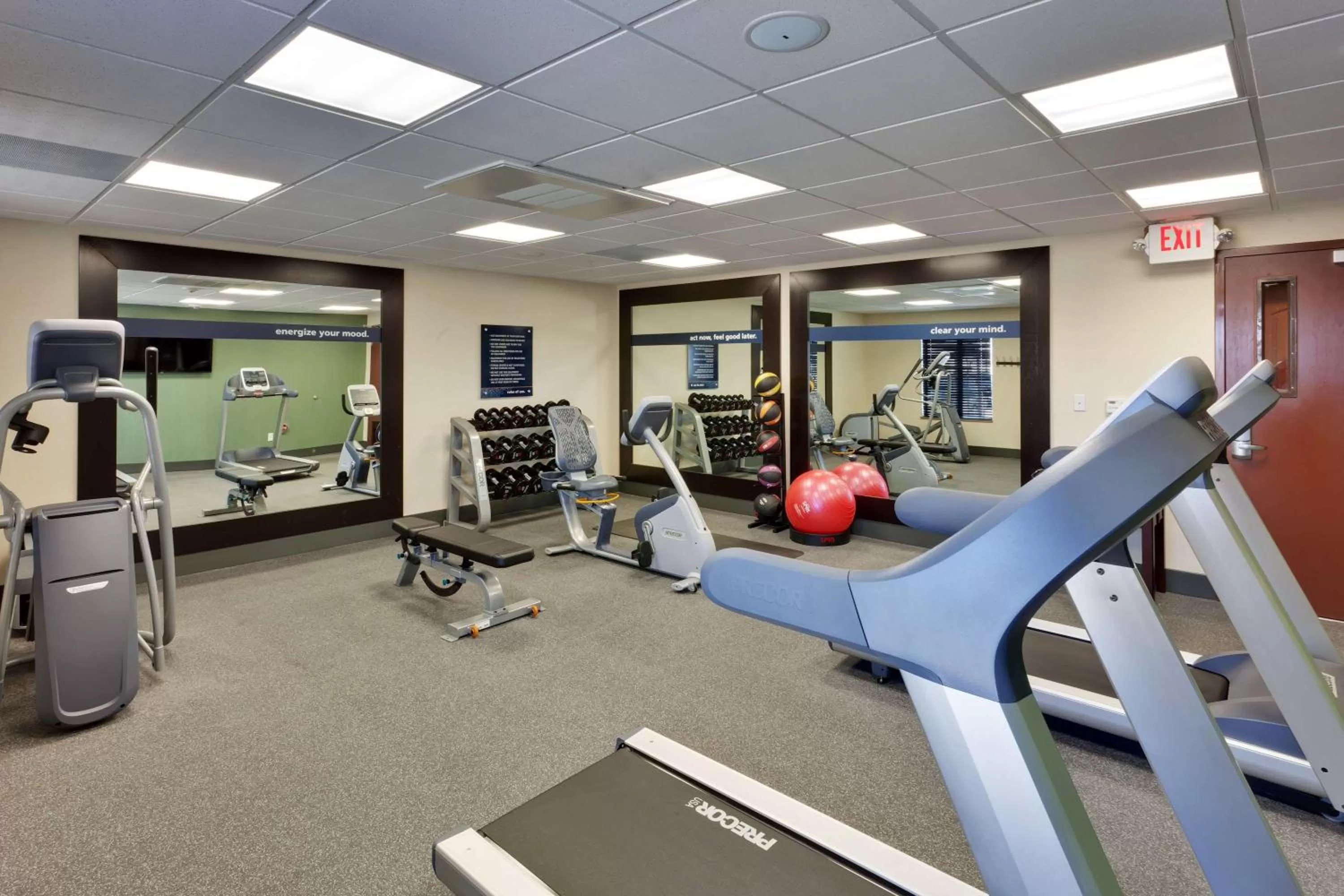 Fitness centre/facilities in Hampton Inn & Suites Fresno - Northwest