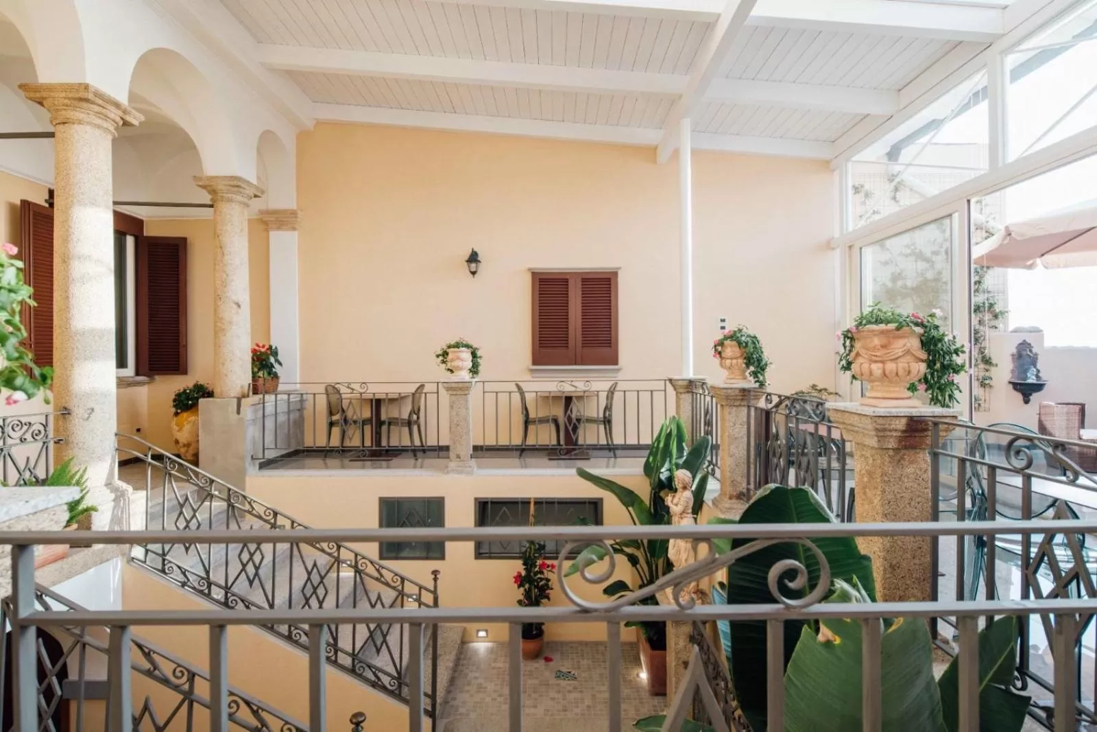 Inner courtyard view in Le Corti - Dimora storica