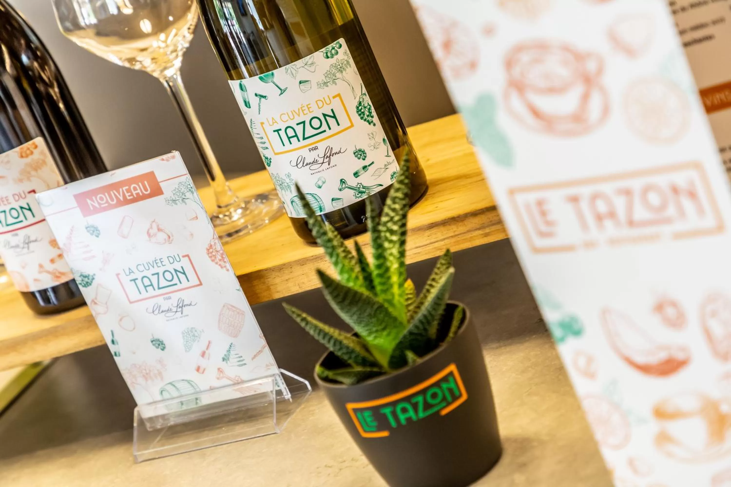 Restaurant/places to eat in Novotel Bourges