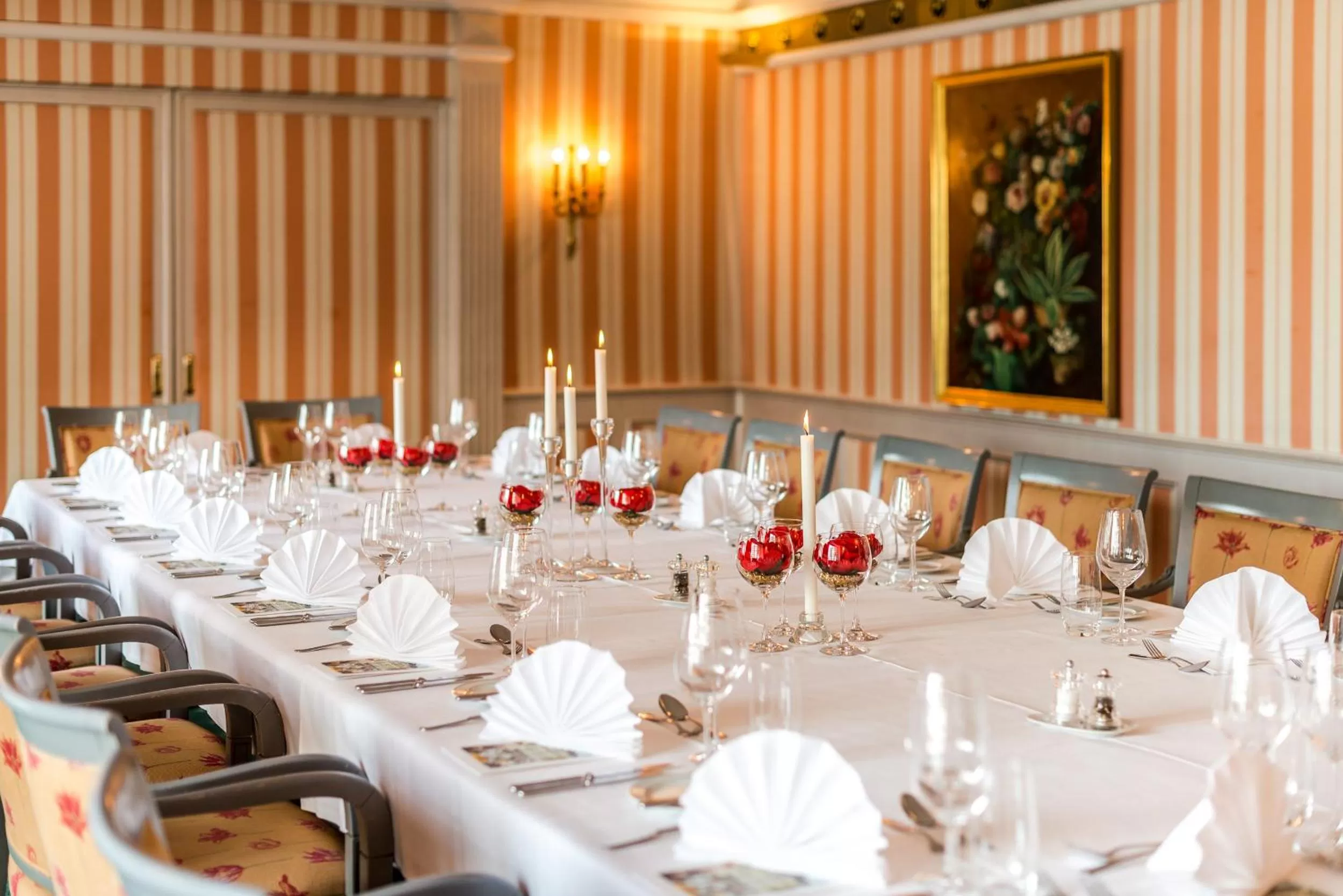 Restaurant/places to eat in Hotel Monopol Luzern