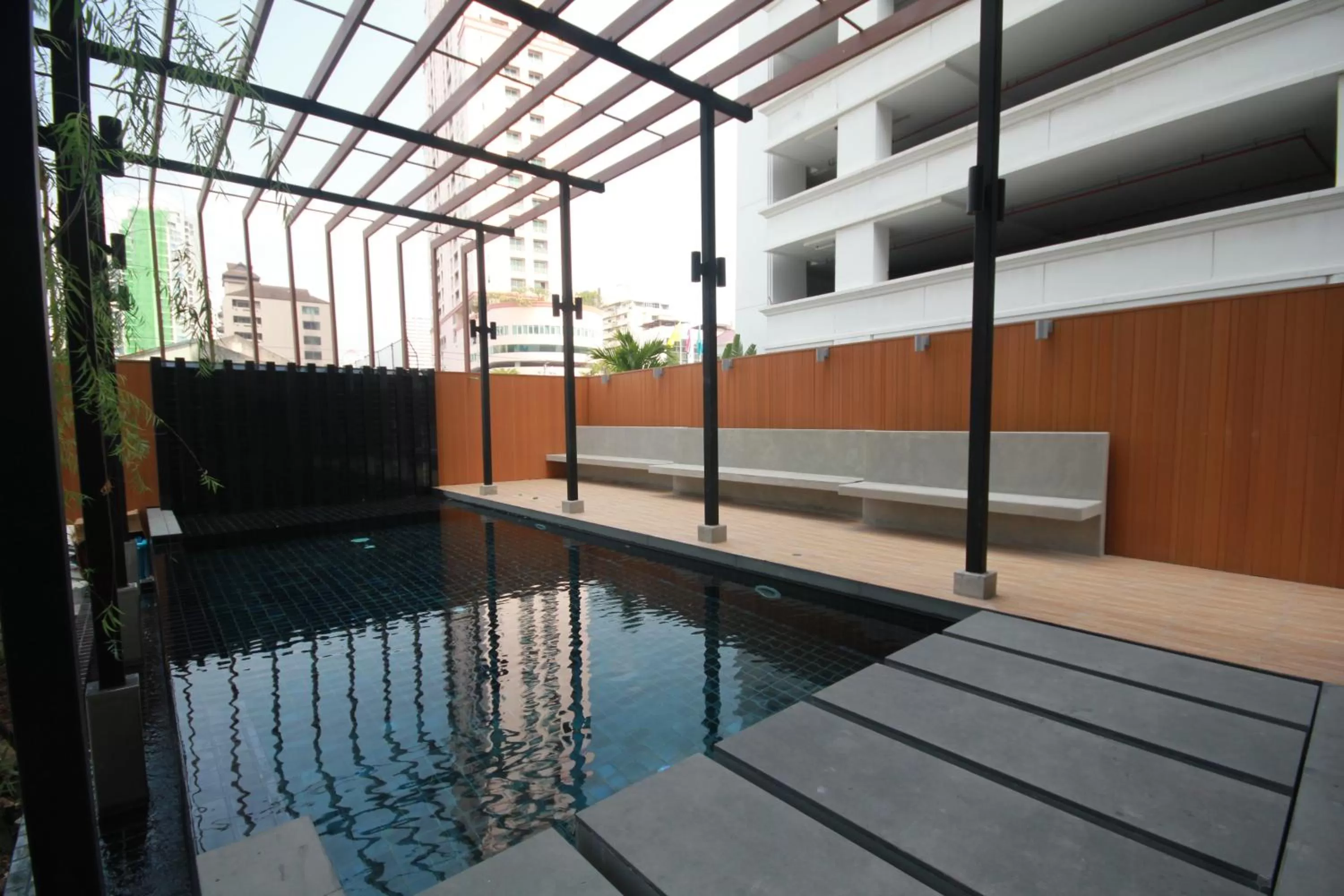 Swimming pool in Sereine Sukhumvit 39