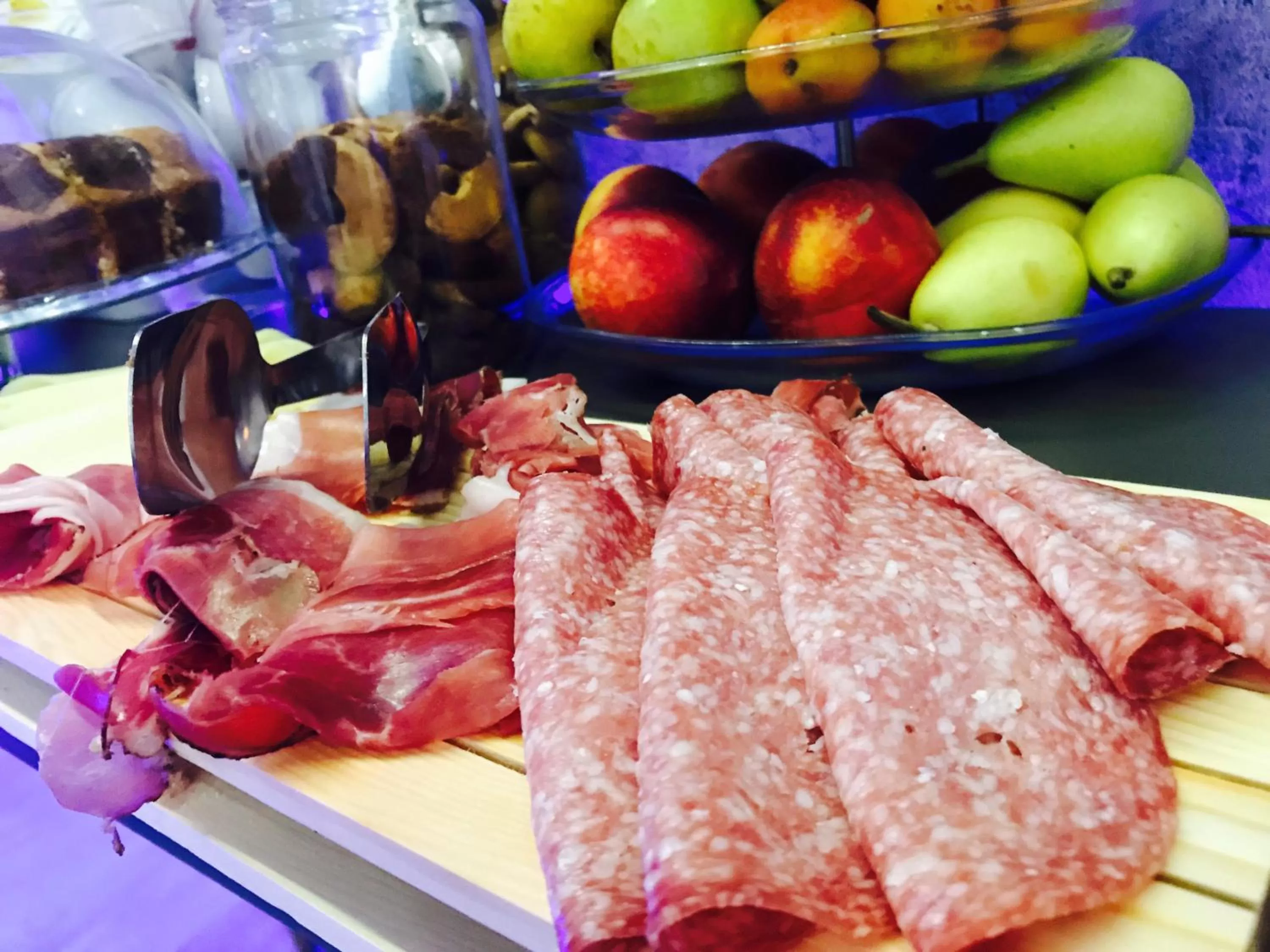 Continental breakfast in Bourbon House