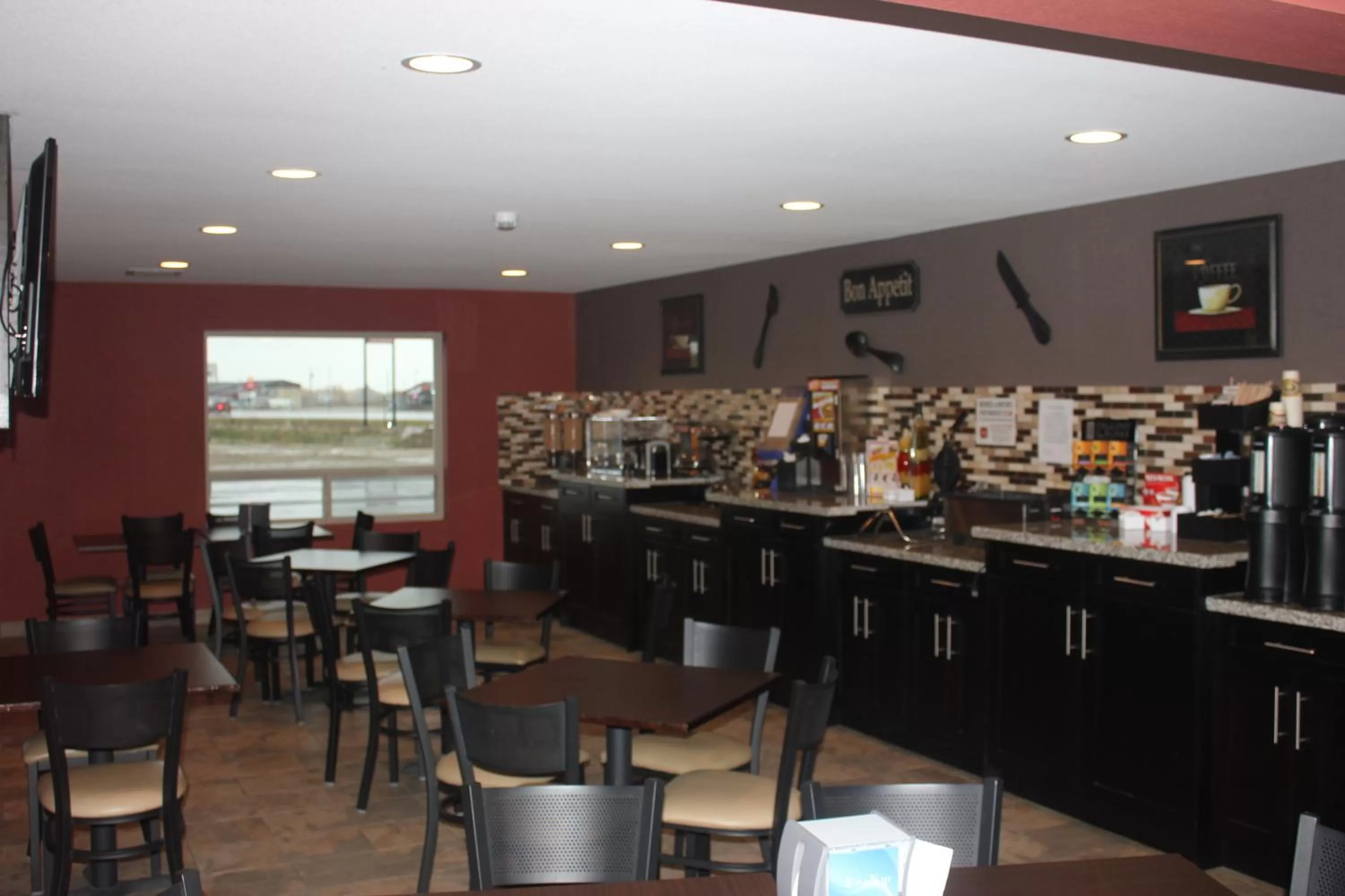 Restaurant/places to eat in Western Star Inn & Suites Esterhazy