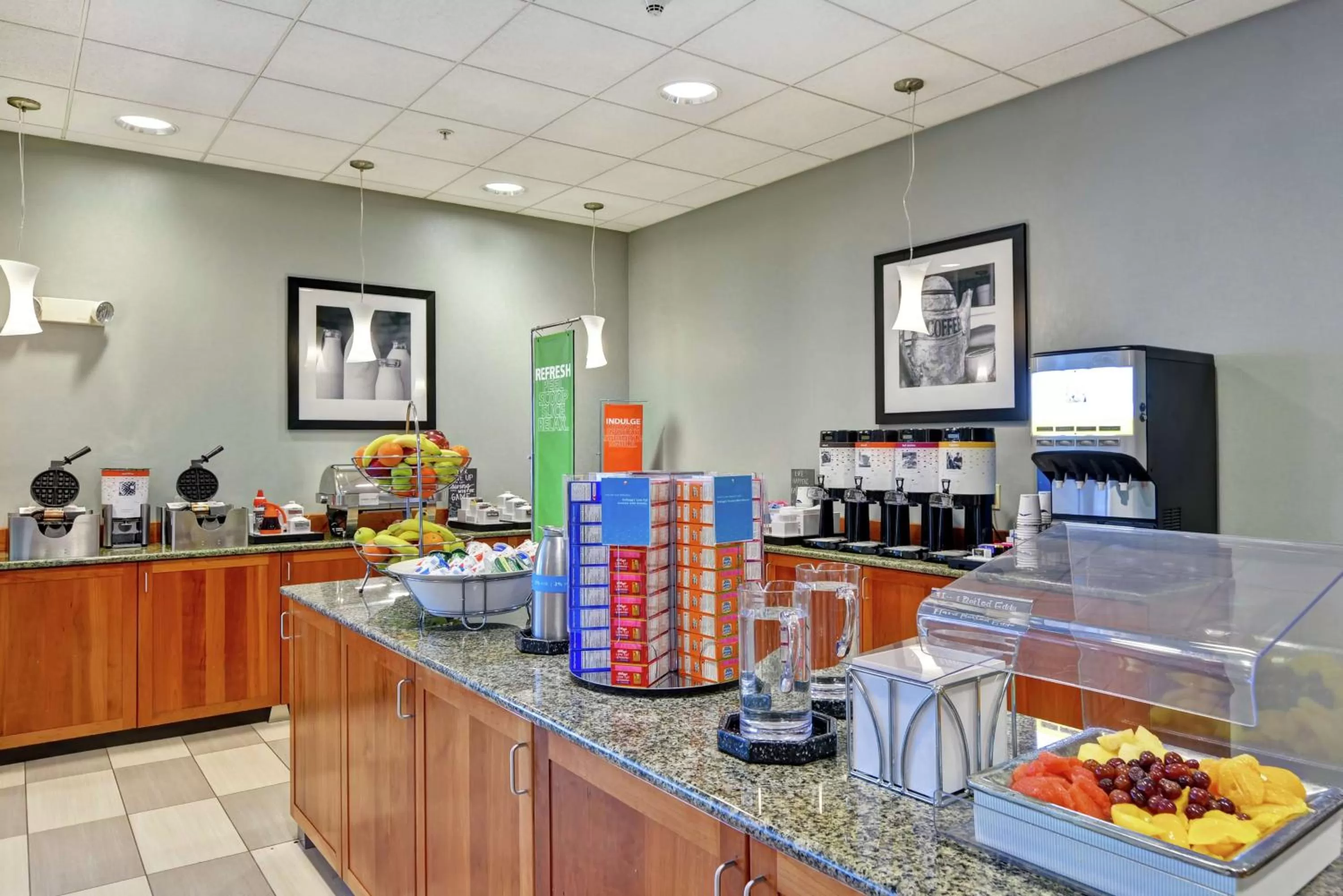 Restaurant/places to eat in Hampton Inn Lewisburg