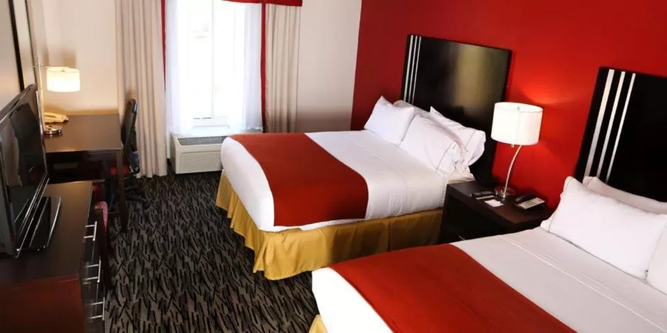 Queen Room with Two Queen Beds in Holiday Inn Express Hotel & Suites - Sumter, an IHG Hotel