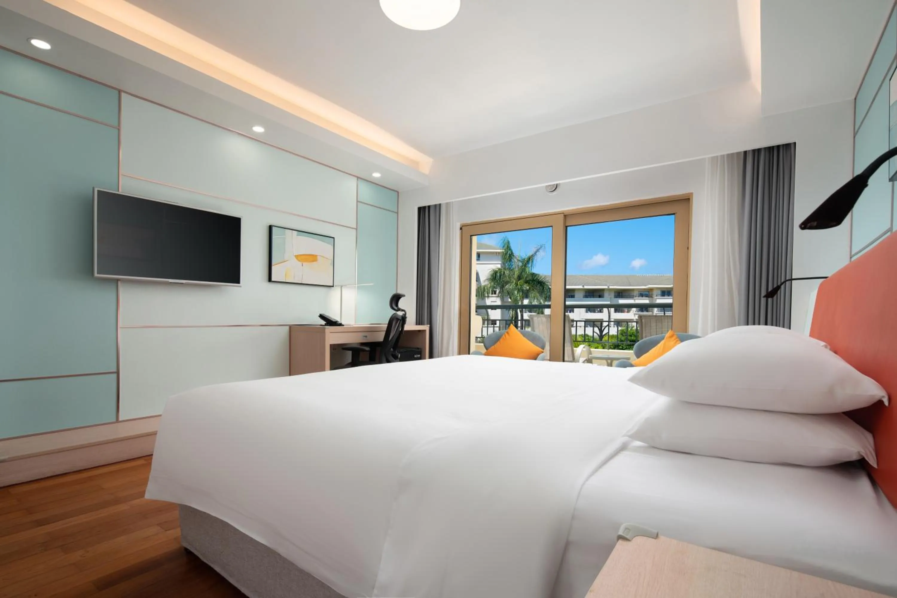 Bed in Horizon Resort & Spa Yalong Bay-Yalong Bay Central