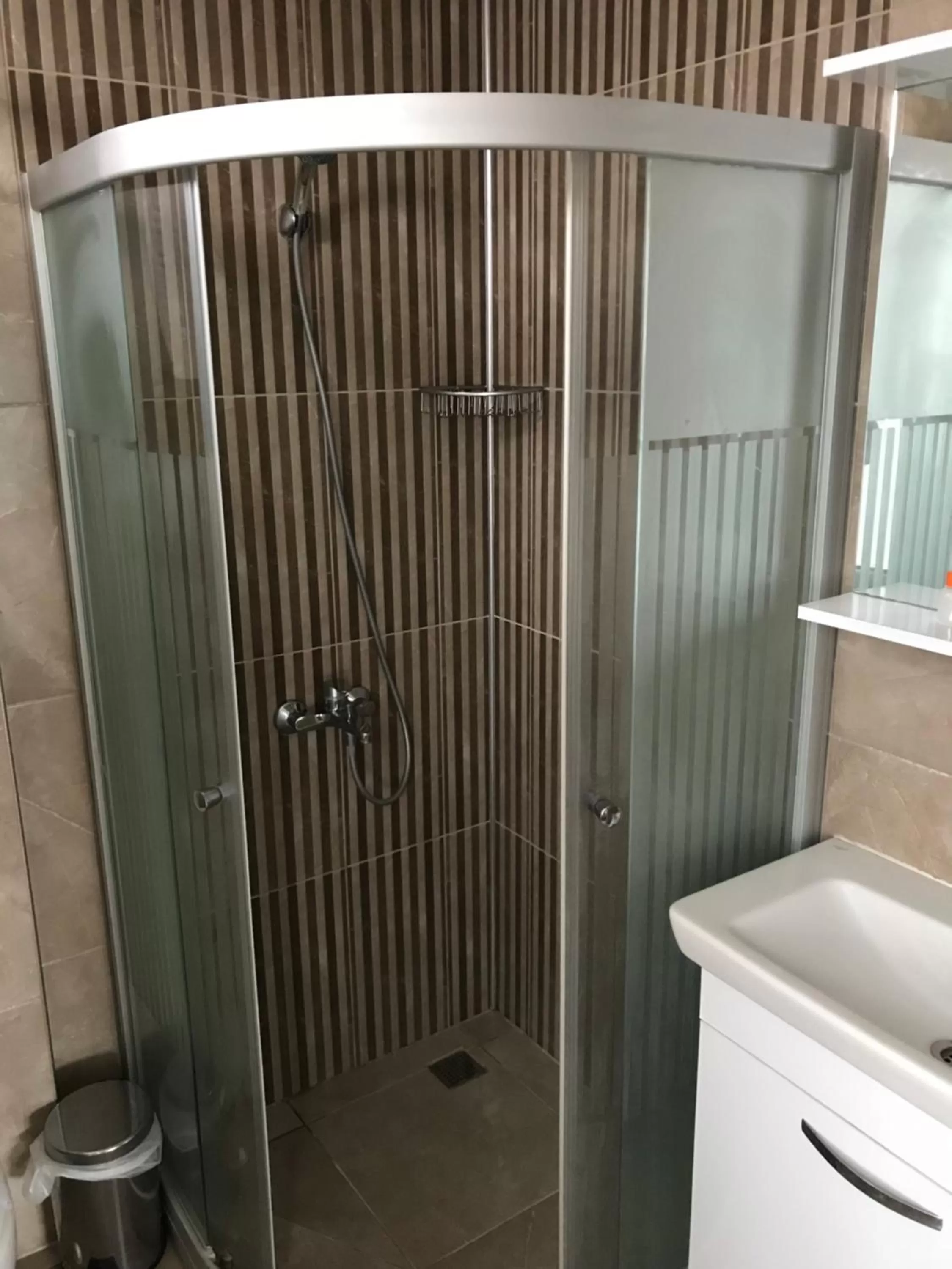 Shower in Sakran Hotel
