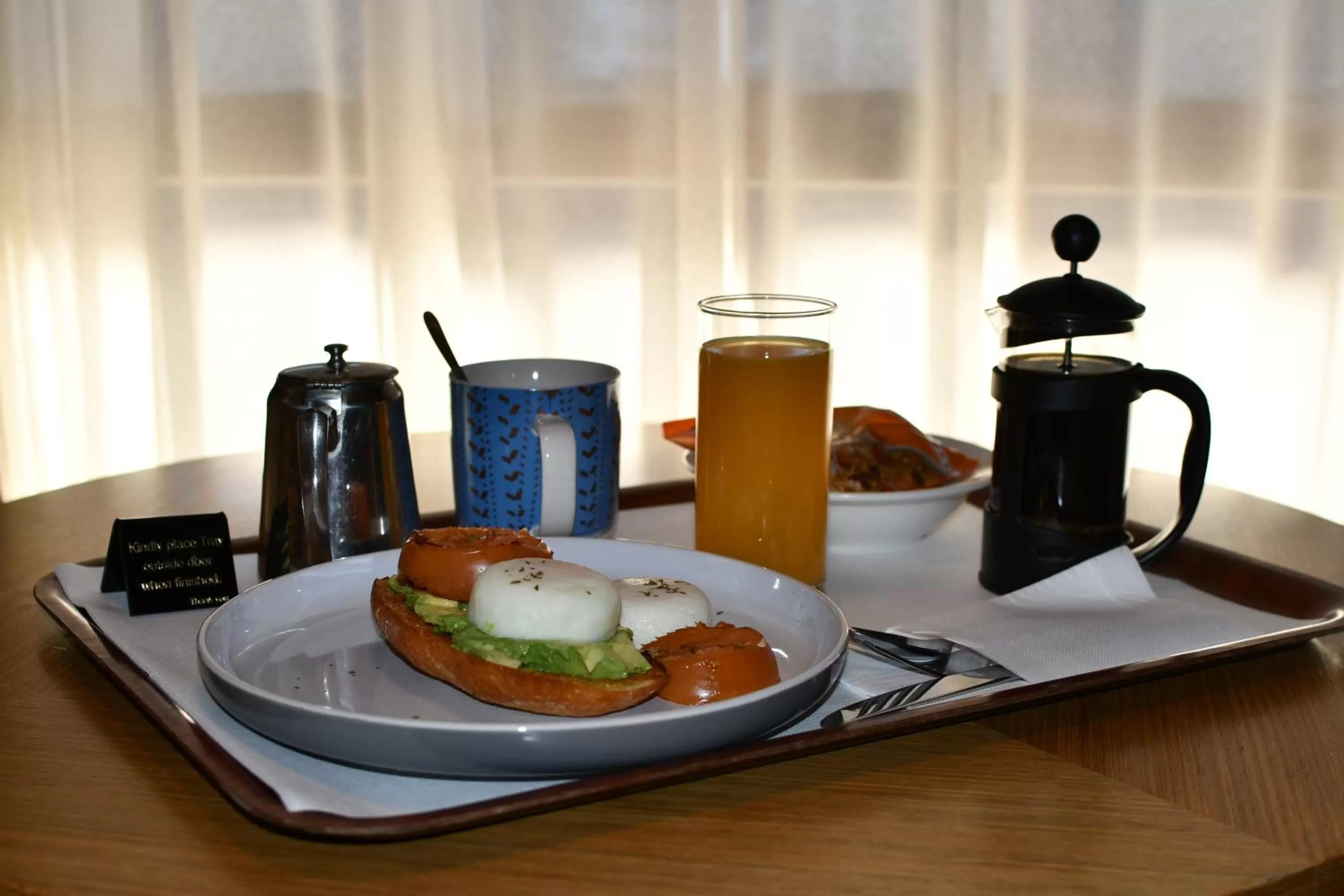 Breakfast in The Town House Motor Inn