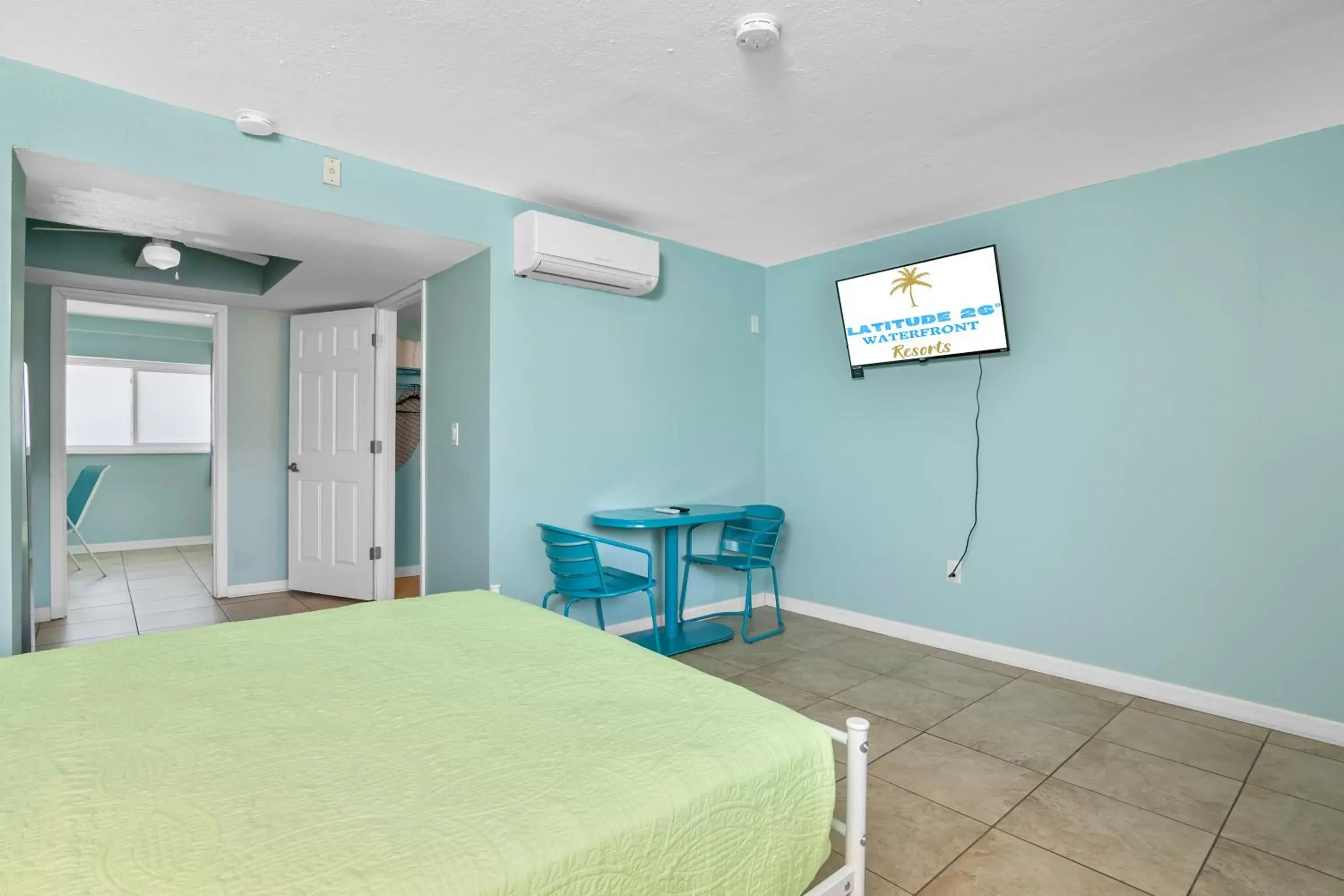 Two-Bedroom King Suite in Latitude 26 Waterfront Resort and Marina Two-Bedroom King Suite in Latitude 26 Waterfront Resort and Marina