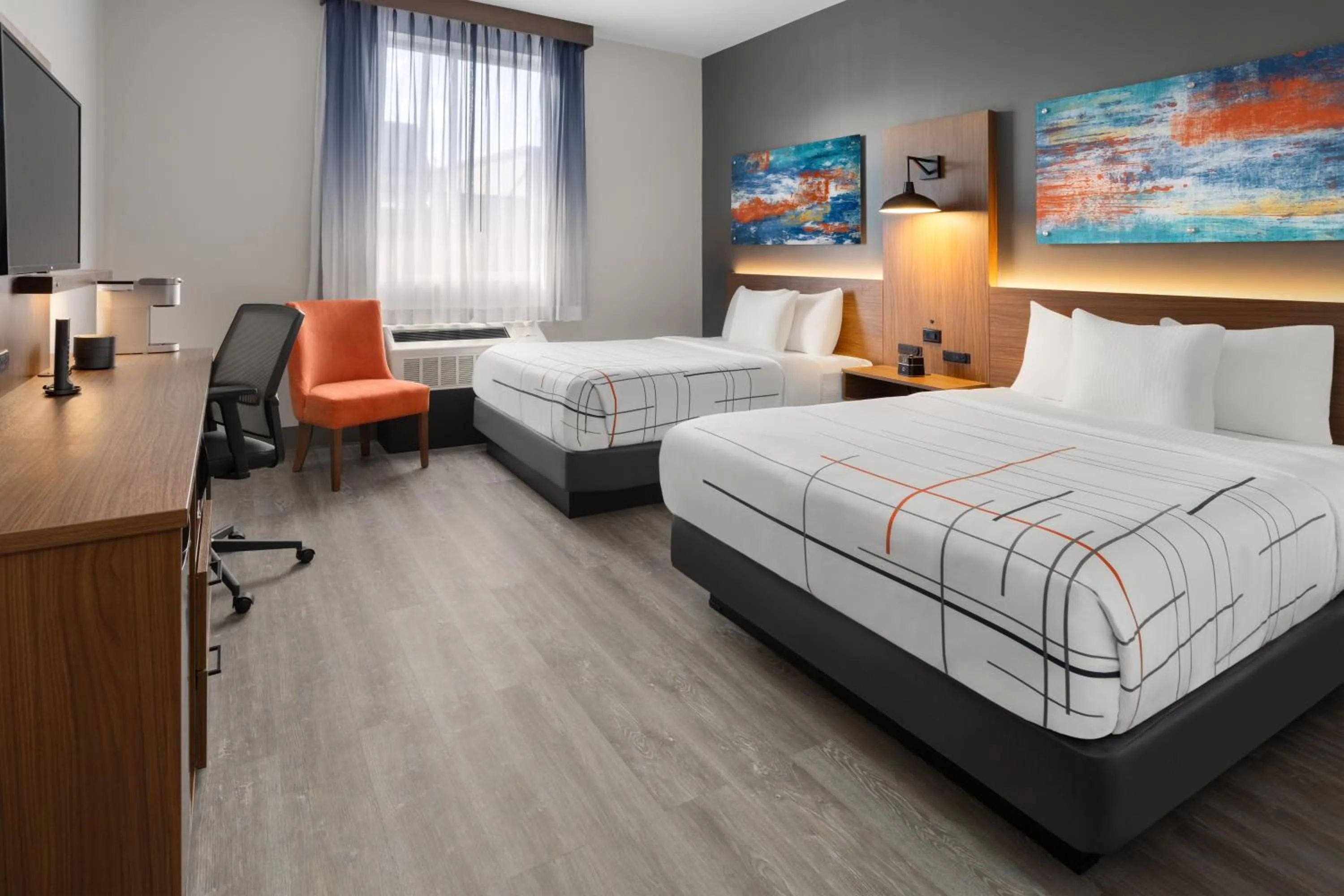 Bed in La Quinta Inn & Suites by Wyndham Williston Burlington