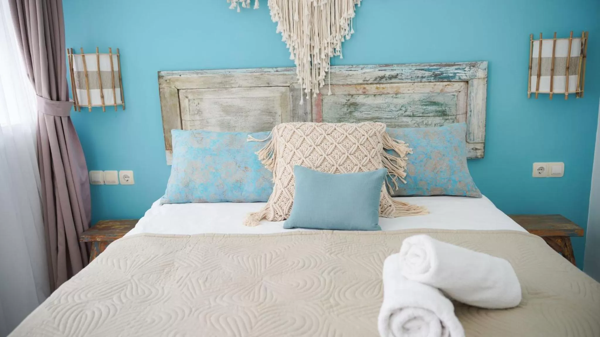 Bed in The White Bay