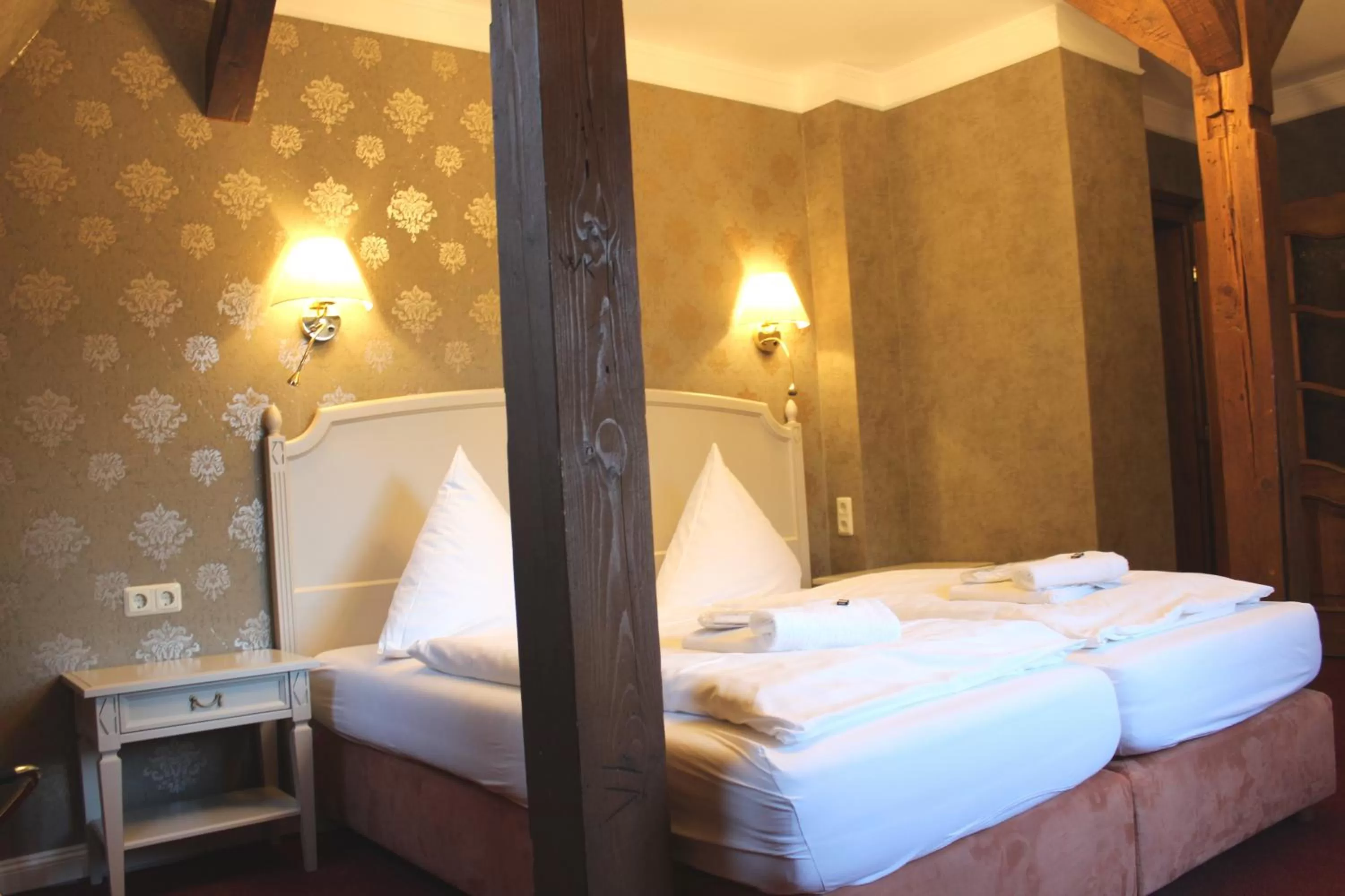 Photo of the whole room, Bed in Schlosshotel Stecklenberg