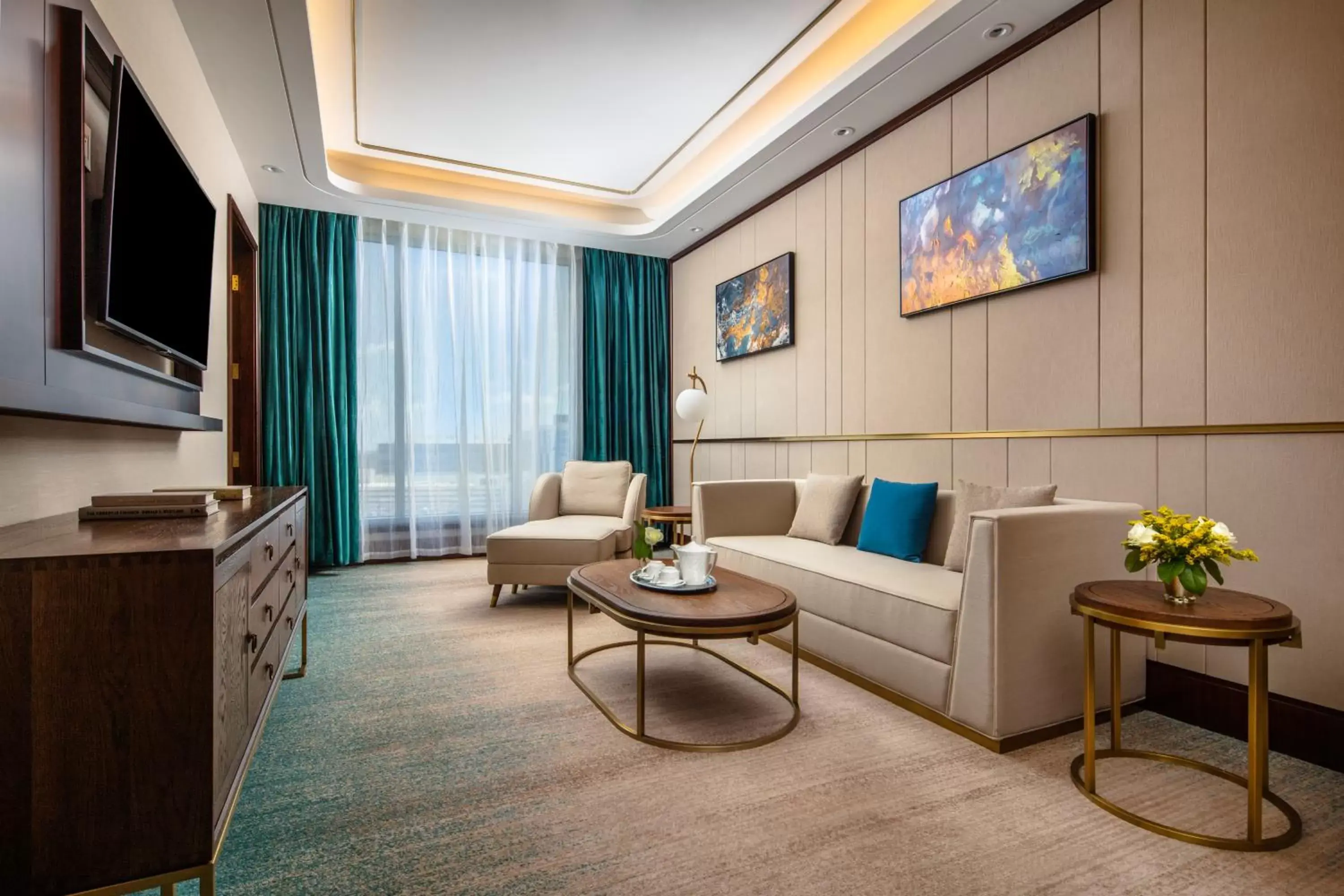 Premium 1 King One Bedroom Suite in Blossom Hotel Houston, Curio Collection by Hilton Premium 1 King One Bedroom Suite in Blossom Hotel Houston, Curio Collection by Hilton