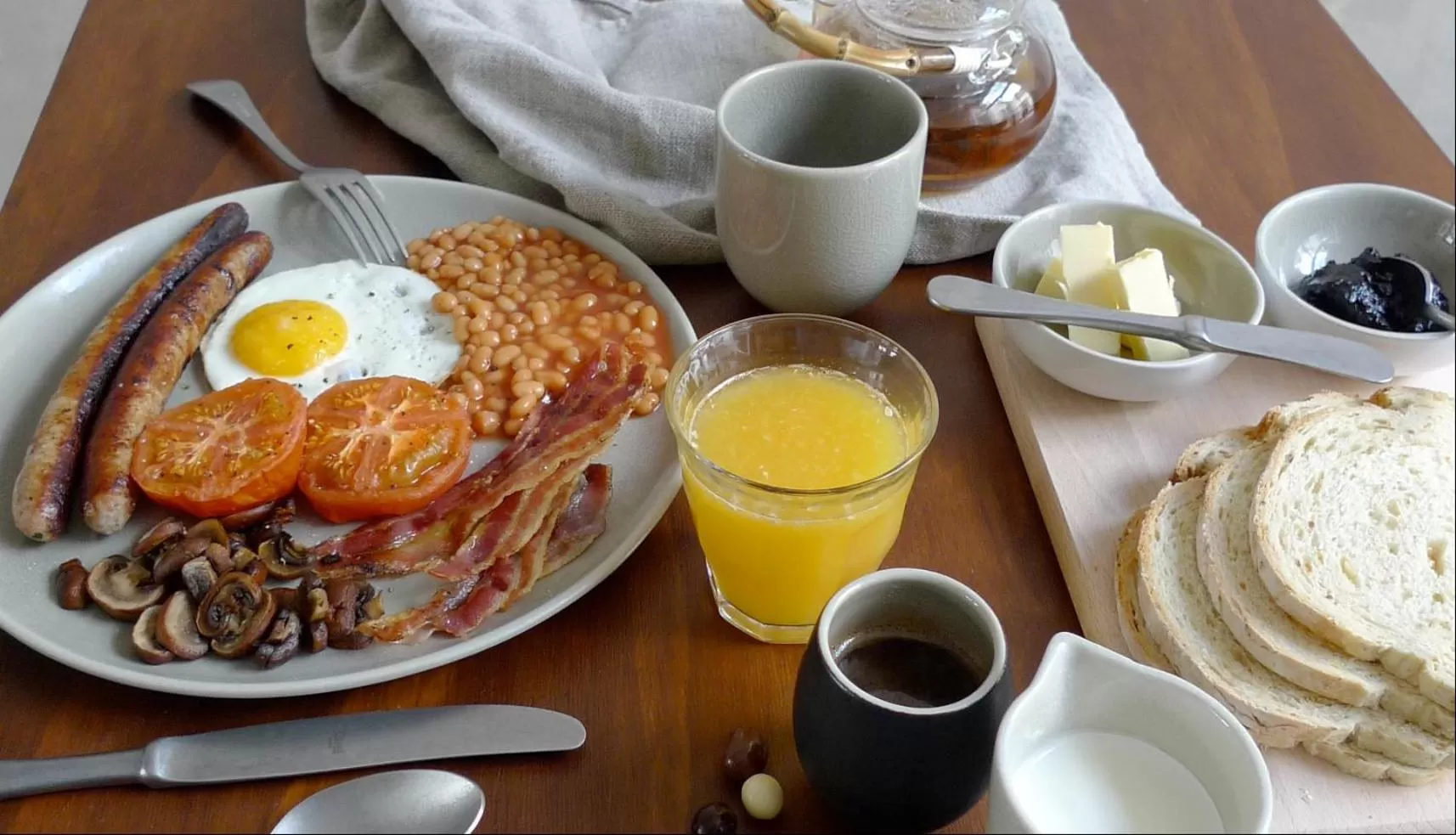 English/Irish breakfast, Food in The Doghouse B&B