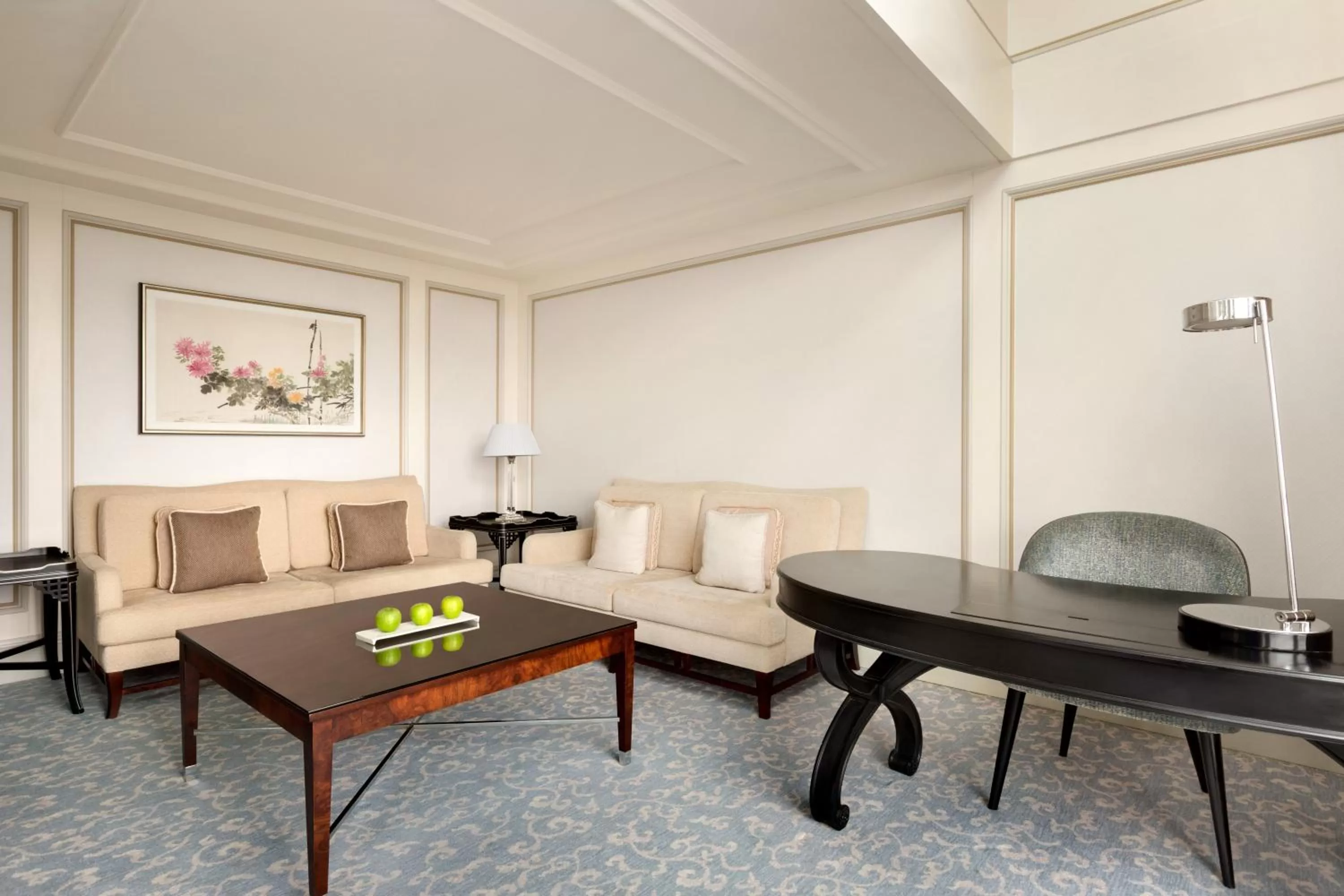 Photo of the whole room in Shangri-La Bosphorus, Istanbul