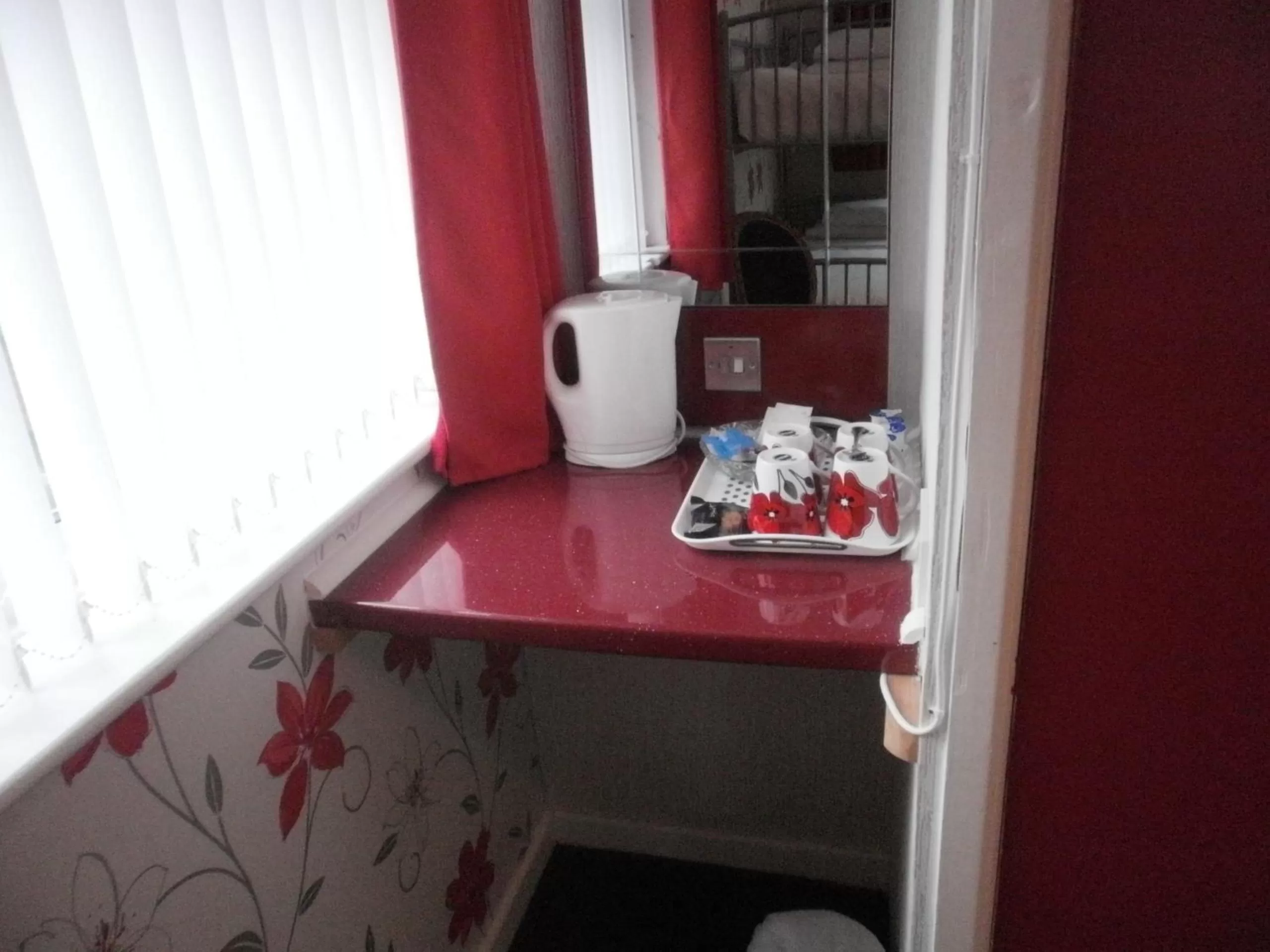 Coffee/tea facilities in The Withnell Hotel