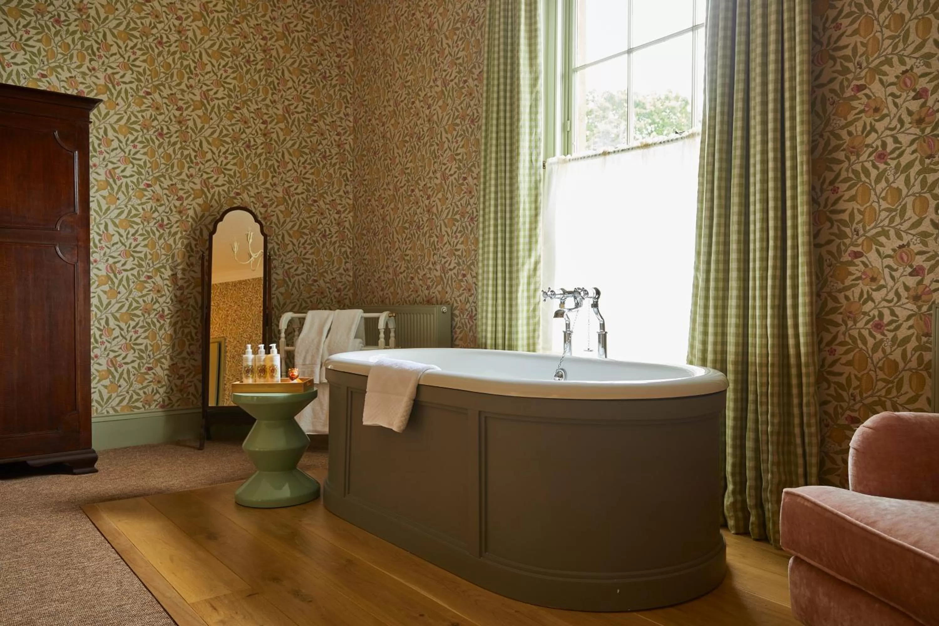 Bath in The Retreat, Elcot Park