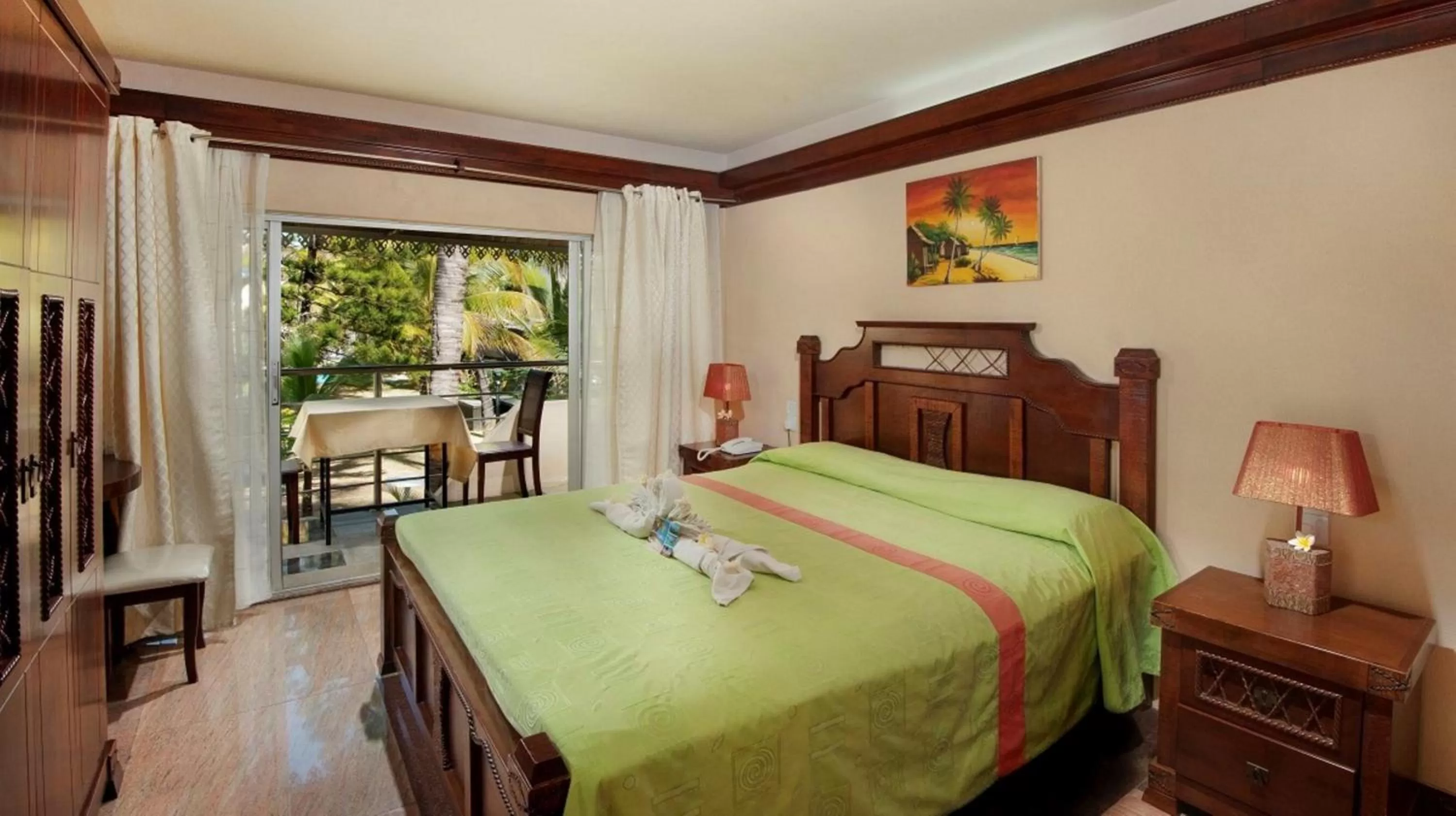 Photo of the whole room, Bed in Manisa Hotel